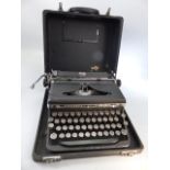 Royal De Luxe Typewriter in carry case