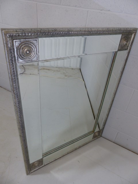 Contemporary mirror with silver coloured surround approx. 100cm x 75cm - Image 4 of 4