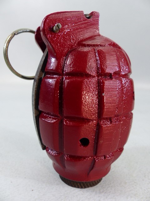 A WWII Mills No.36 hand grenade - demo/practice model with original pin - Image 2 of 5