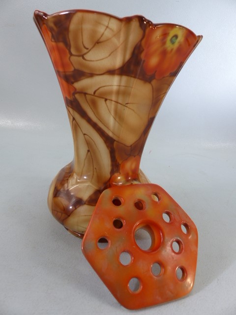 Falcon Ware Sevilleth by T Lawrence Peona Vase - Image 4 of 5