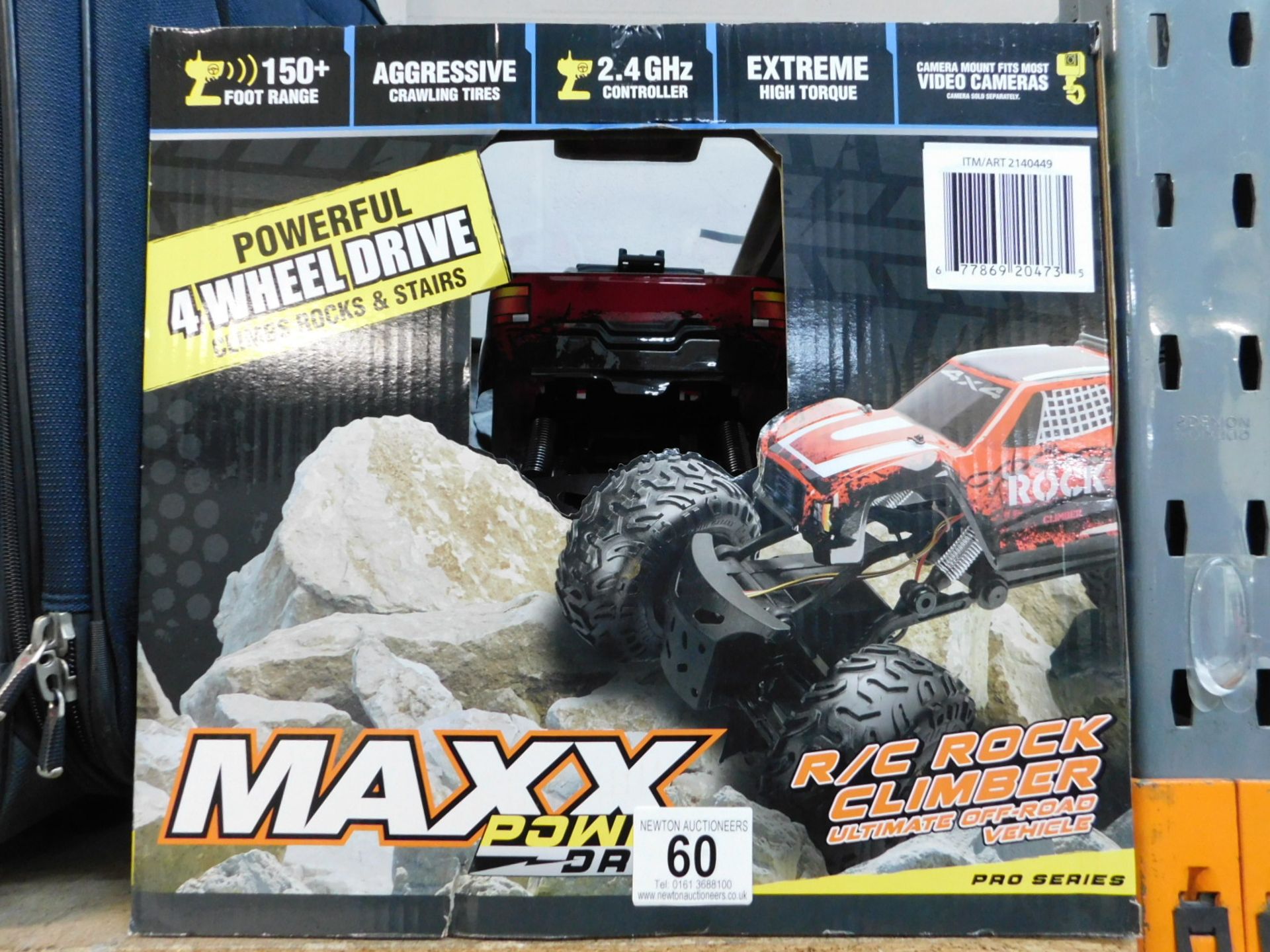 1 BOXED ROCK CLIMBER PRO SERIES RADIO CONTROLLED 4 WHEEL DRIVE CAR RRP £149