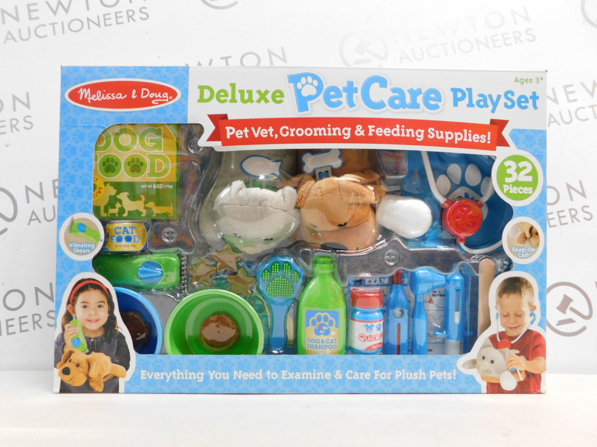 1 BOXED MELISSA & DOUG 32 PIECE DELUXE PETCARE PLAYSET RRP £34.99