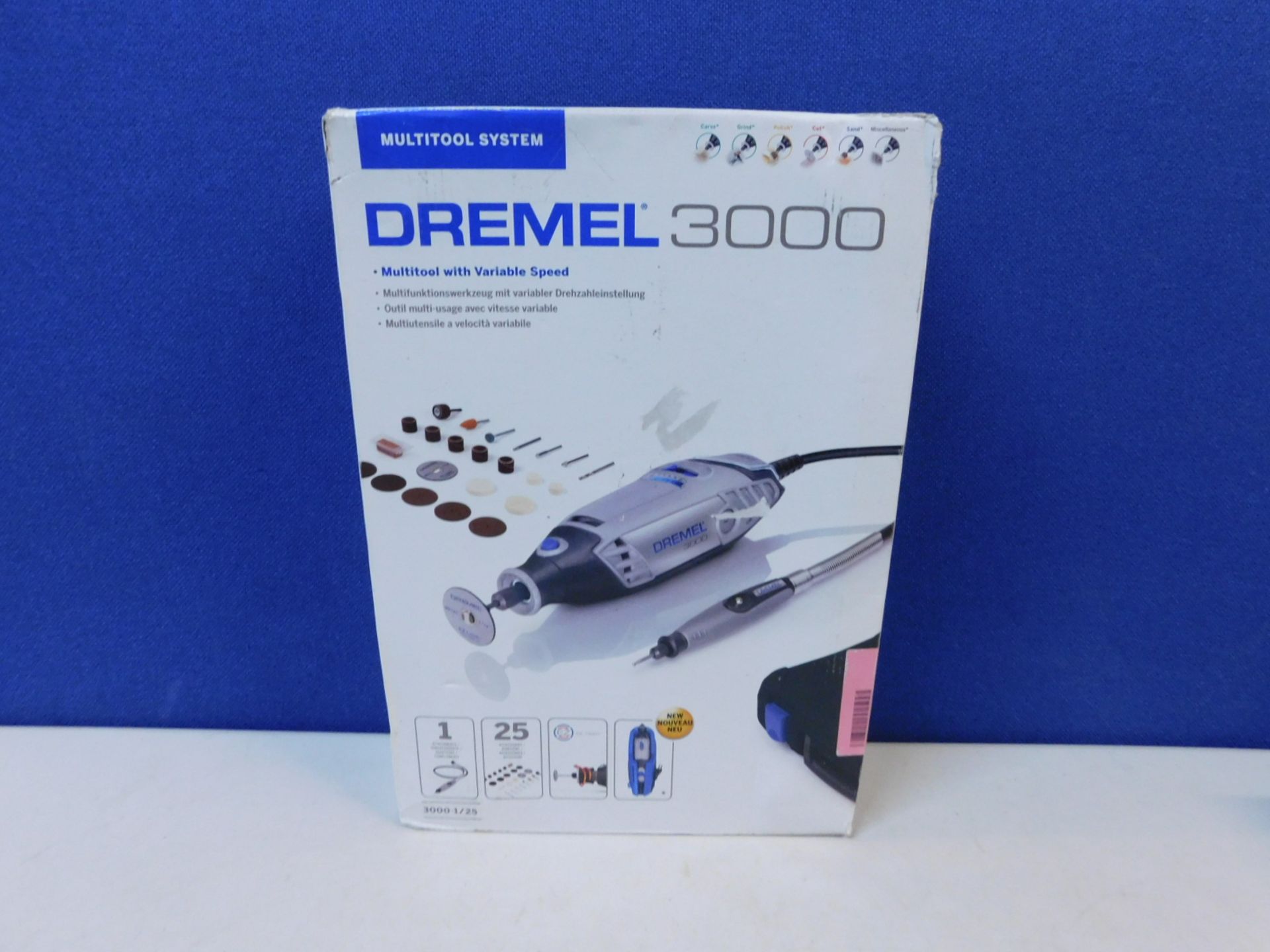 1 BOXED DREMEL 3000-15 130W MULTITOOL RRP £49.99