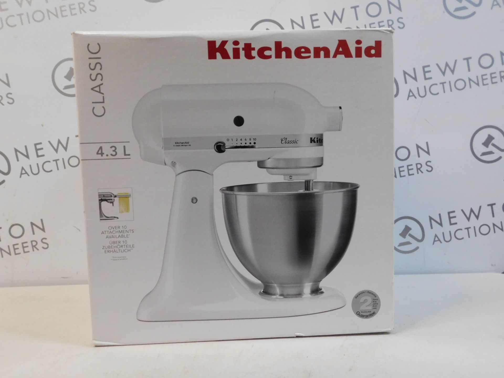 1 BOXED KITCHENAID CLASSIC WHITE ELECTRIC STAND MIXER RRP £399