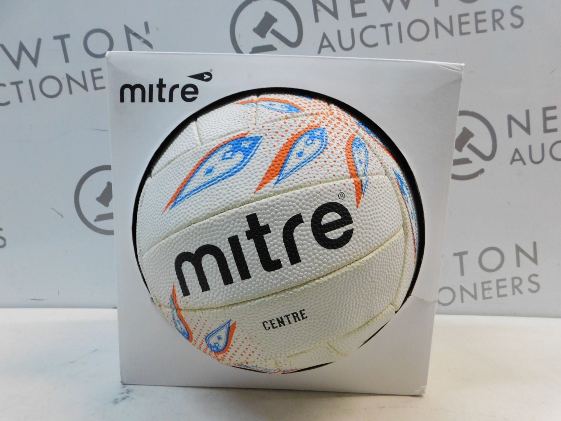 1 BOXED MITRE CENTRE NETBALL RRP £19.99