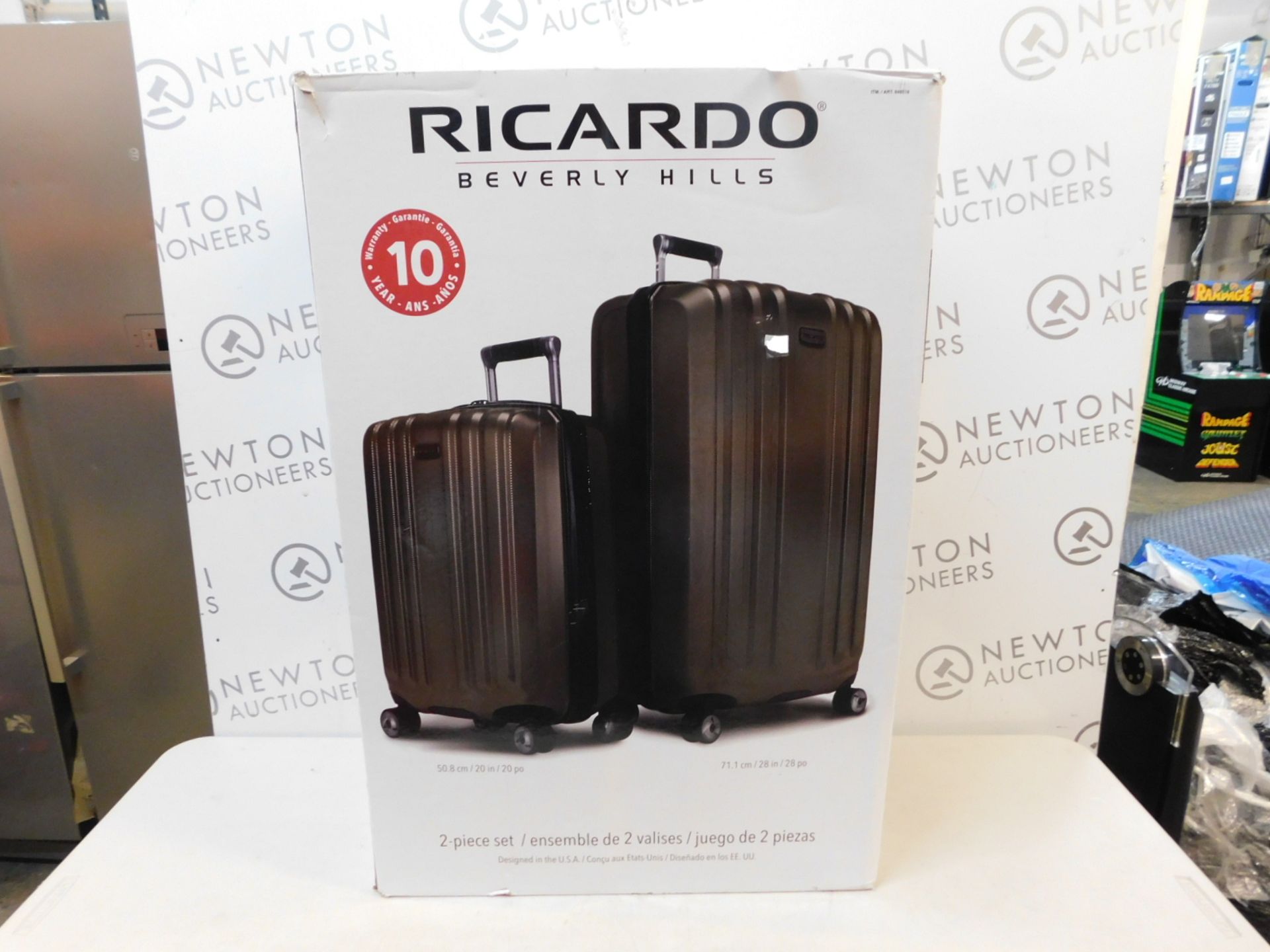 1 BOXED RICARDO BEVERLY HILLS POLYCARBONATE 2 PIECE 360 SPINNER LUGGAGE SET RRP £199