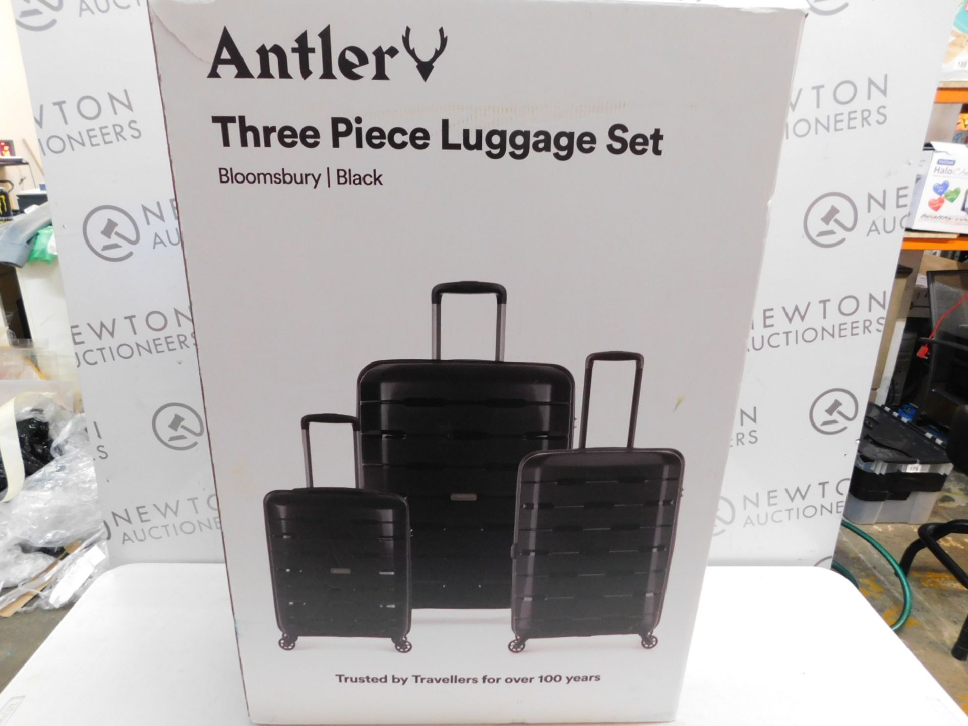 1 BOXED ANTLER BLOOMSBURY BLACK 3 PIECE HARDSIDE PROTECTION LUGGAGE SET RRP £249.99