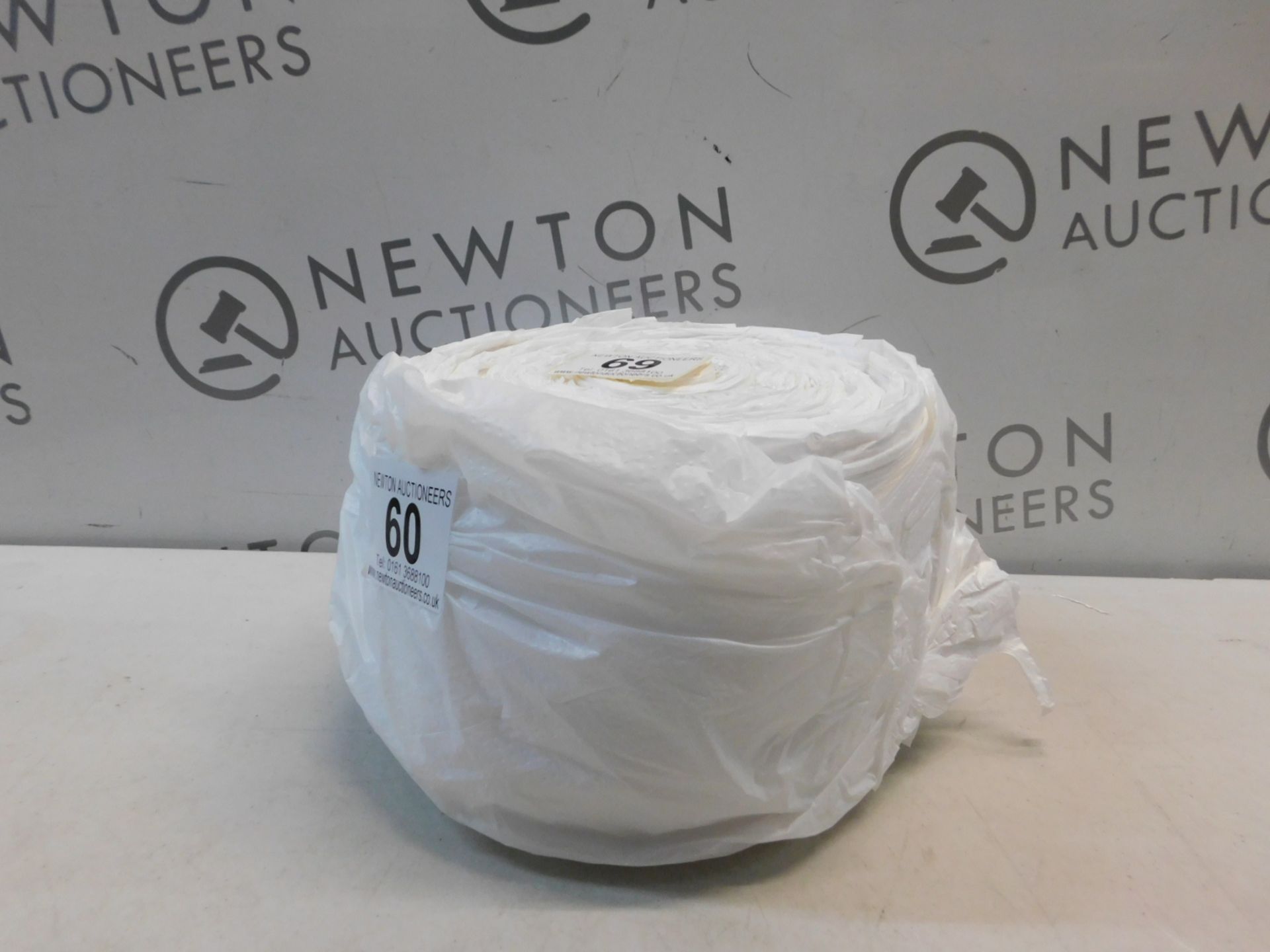 1 LARGE ROLL OF WHITE KITCHEN BAGS RRP £12.99