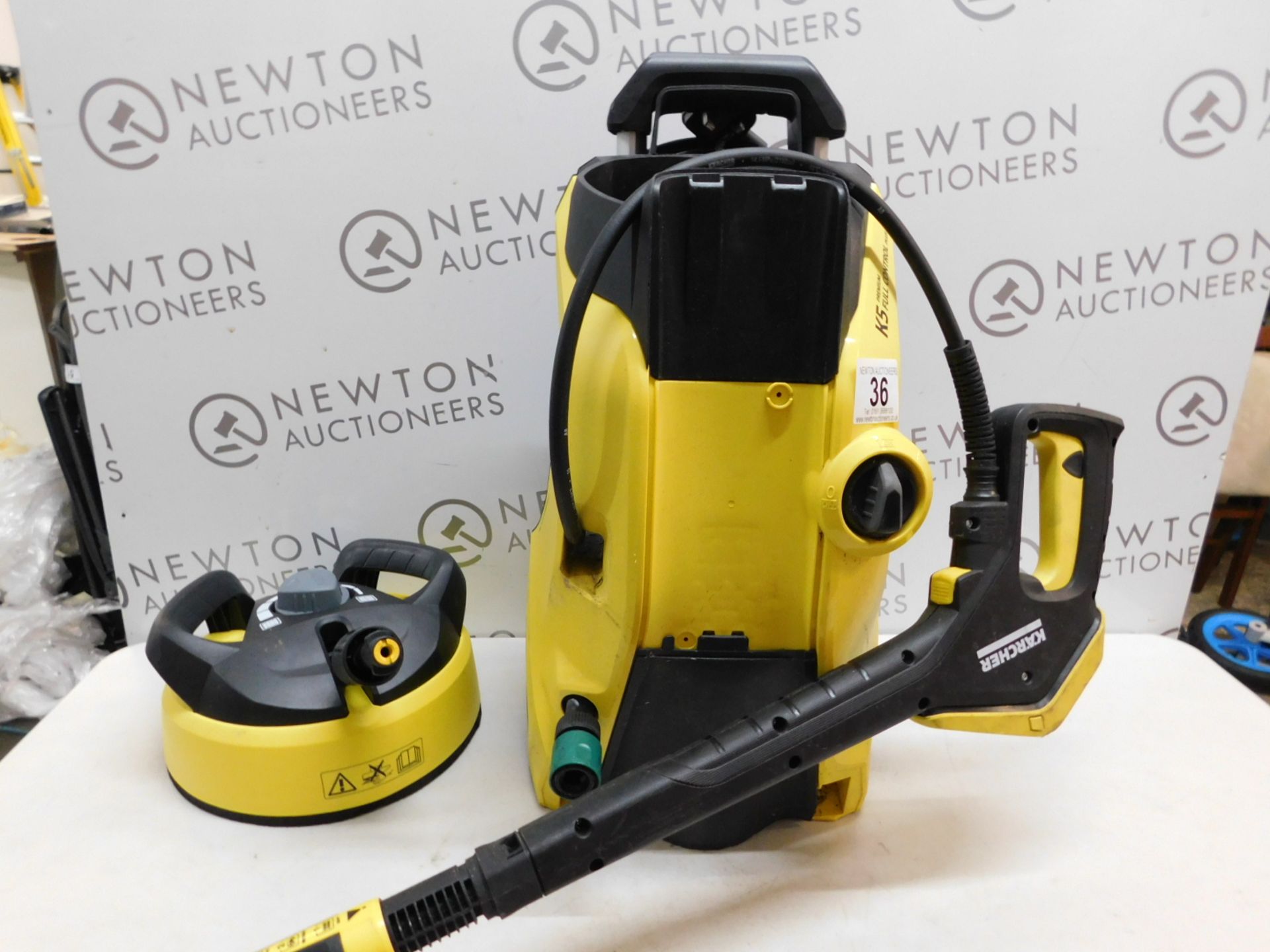 1 KARCHER K4 PREMIUM FULL CONTROL PRESSURE WASHER WITH ACCESSORIES RRP £249.99