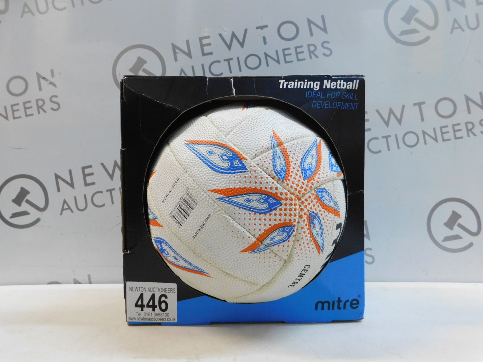1 PACK OF MITRE CENTRE NETBALL RRP £19.99