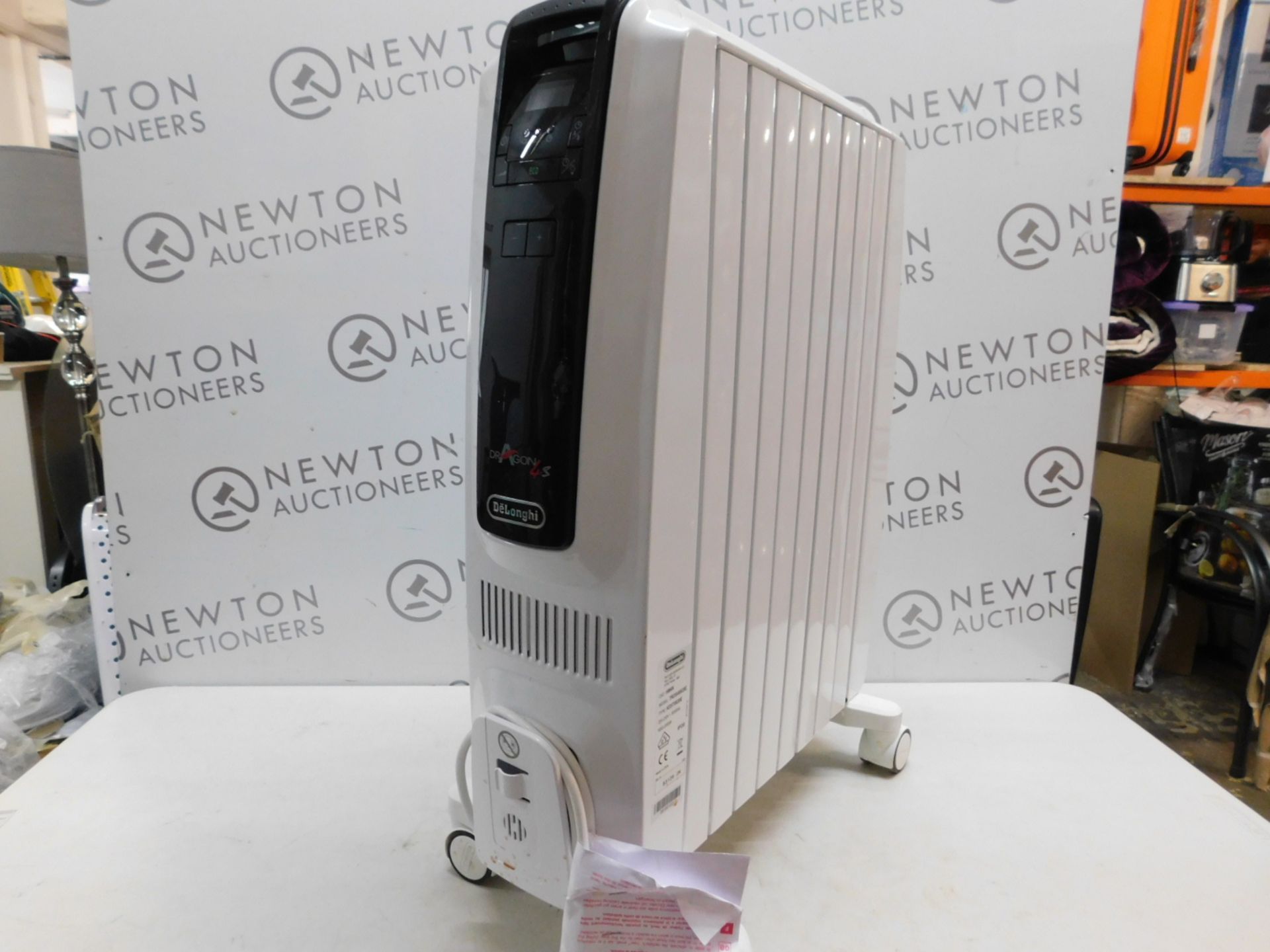 1 DELONGHI DRAGON 4s ELECTRIC OIL FILLED RADIATOR RRP £149.99