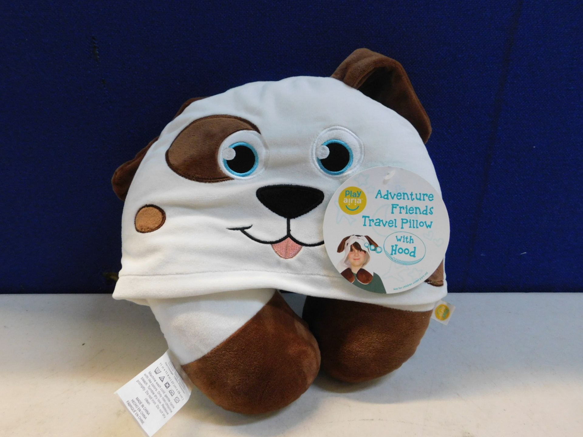 1 BRAND NEW PLAYAIRIA ADVENTURE FRIENDS PUPPY TRAVEL PILLOW WITH HOOD RRP £19.99