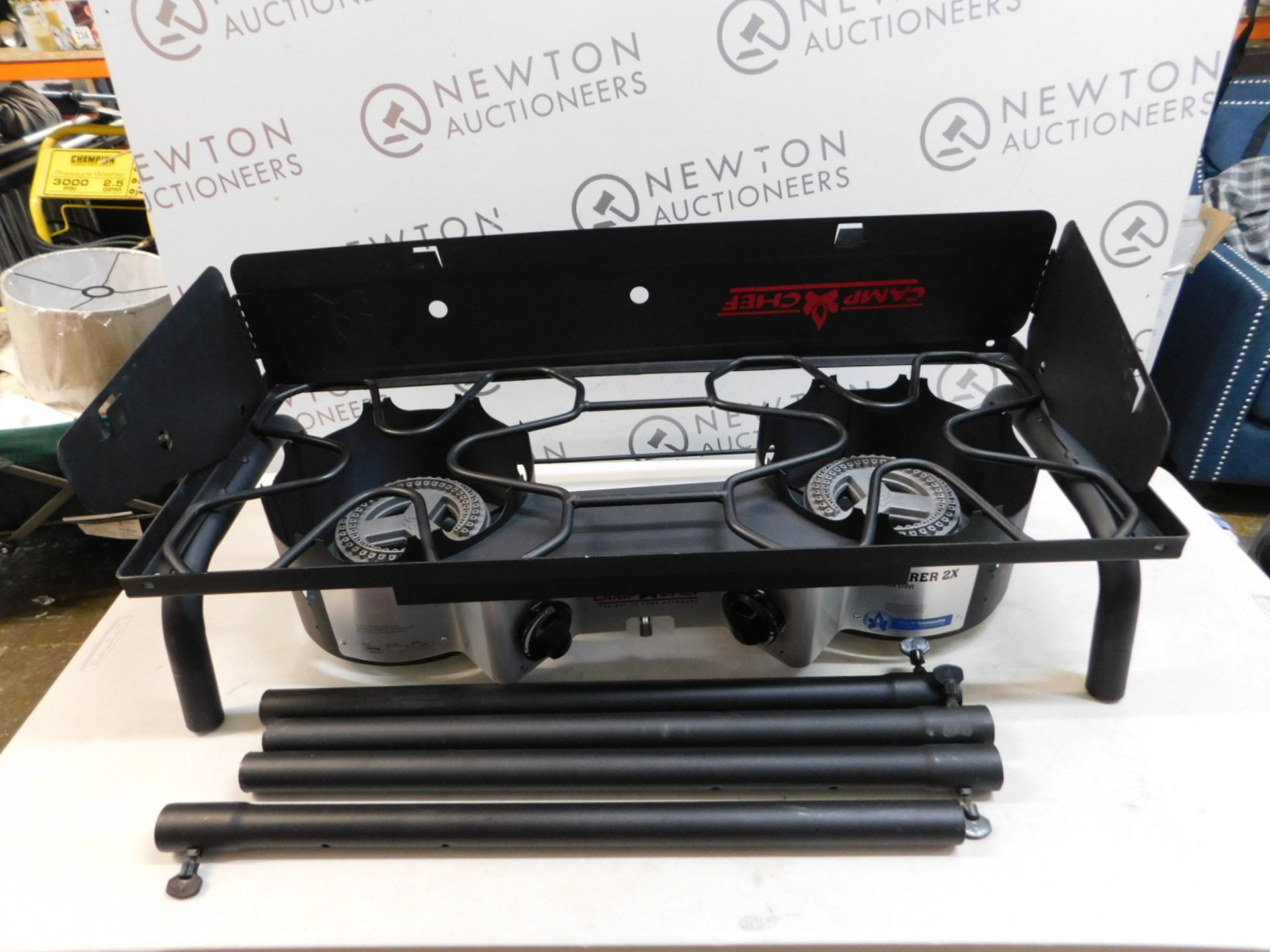 1 CAMP CHEF EXPLORER 2-BURNER PORTABLE CAMPING STOVE WITH GRIDDLE BBQ RRP £189.99
