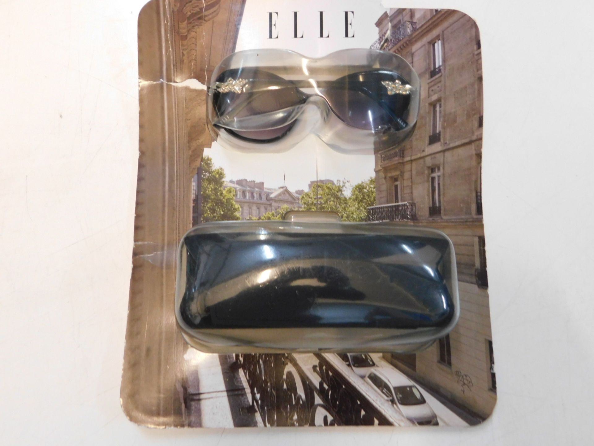 1 PACK OF ELLE WOMENS SUNGLASSESS WITH CASE RRP £69.99