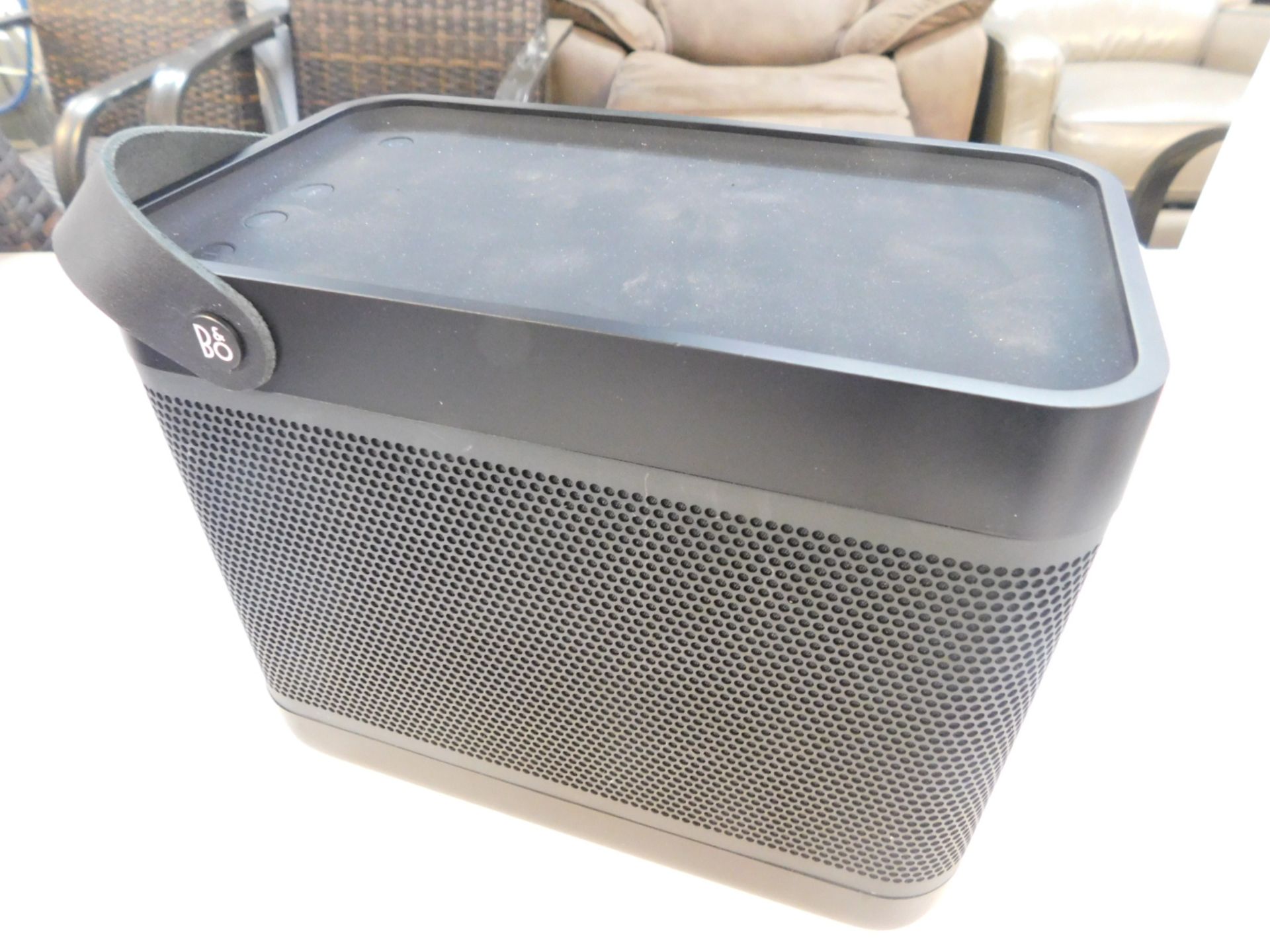 1 BANG AND OLUFSEN BEOLIT15 BLUETOOTH SPEAKER IN BLACK RRP £449