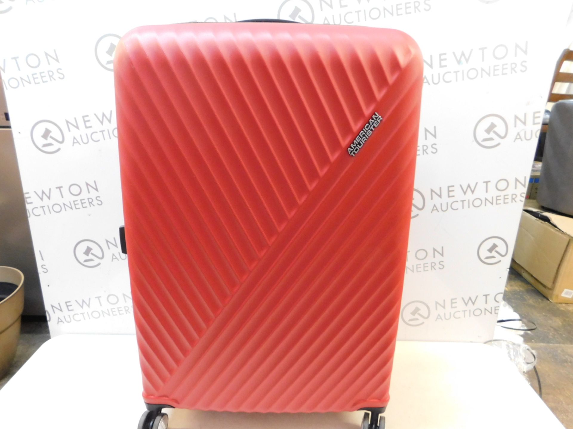 1 AMERICAN TOURISTER VISBY COMBI-LOCK DEEP RED HARDSIDE PROTECTION LARGE LUGGAGE CASE RRP Â£129.99