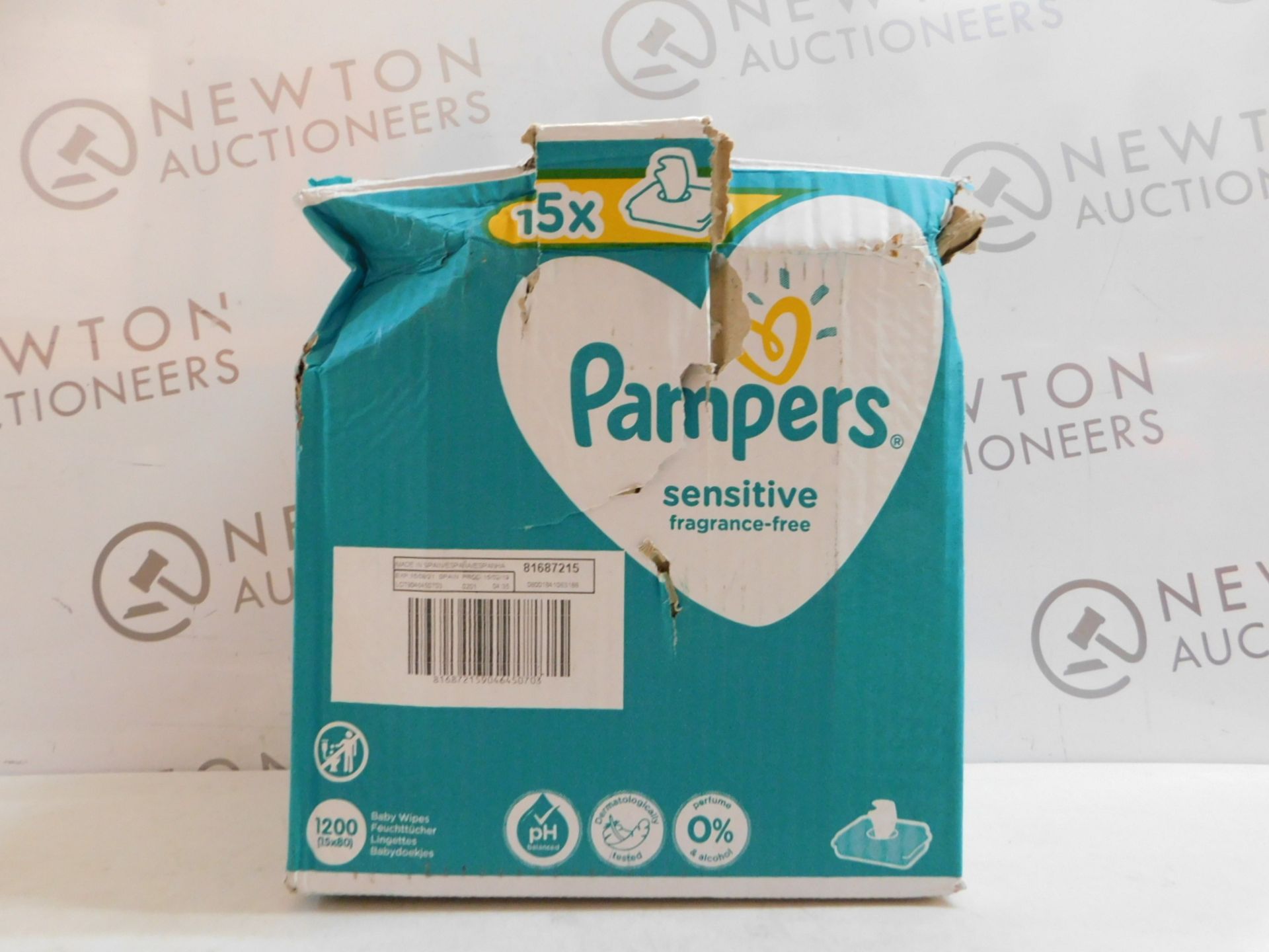 1 BOXED PACK OF 15 (APPROX) PAMPERS SENSITIVE WIPES RRP Â£34.99