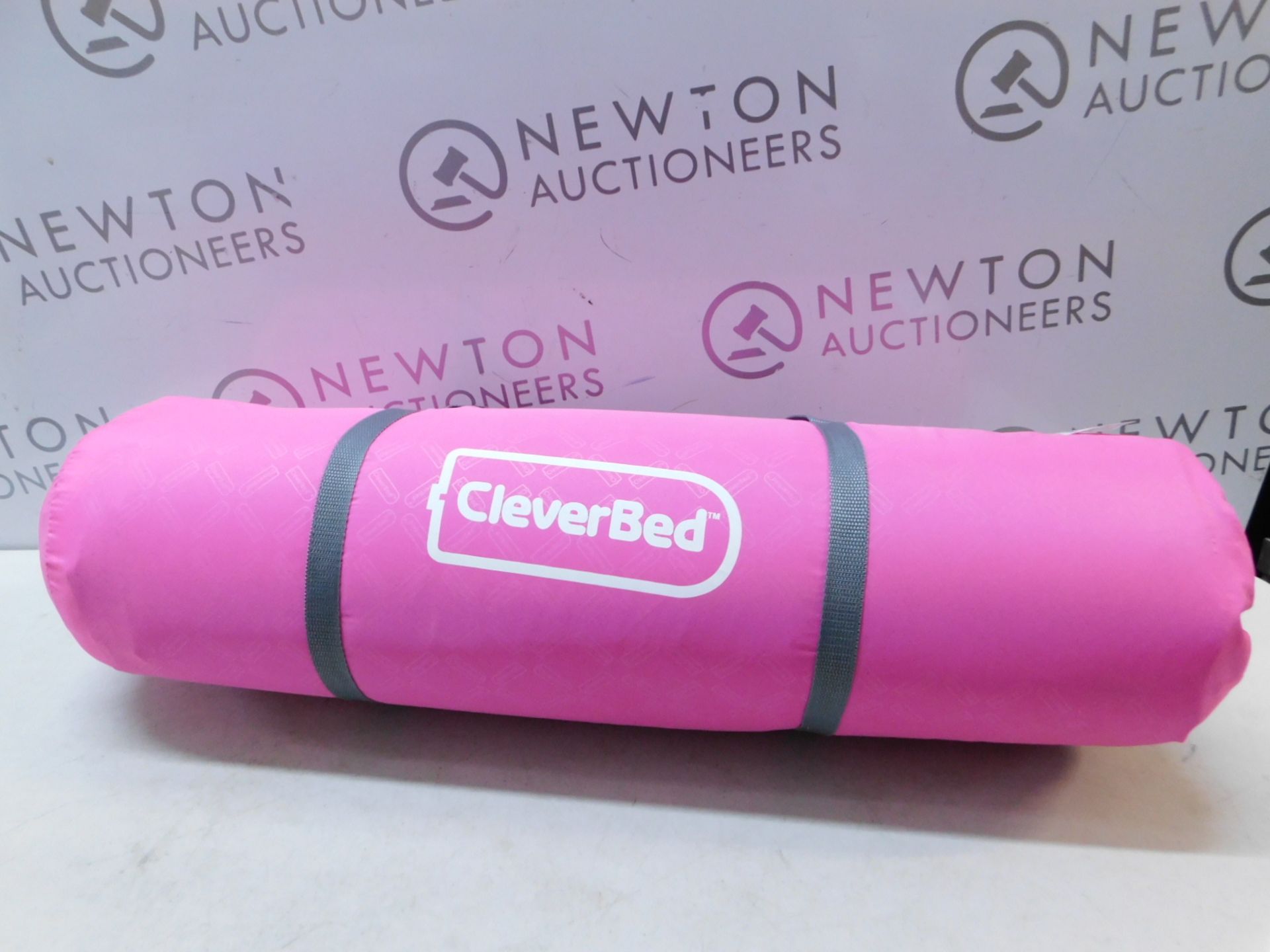 1 BAGGED CLEVERBED PINK SLEEPING BAG RRP Â£29.99