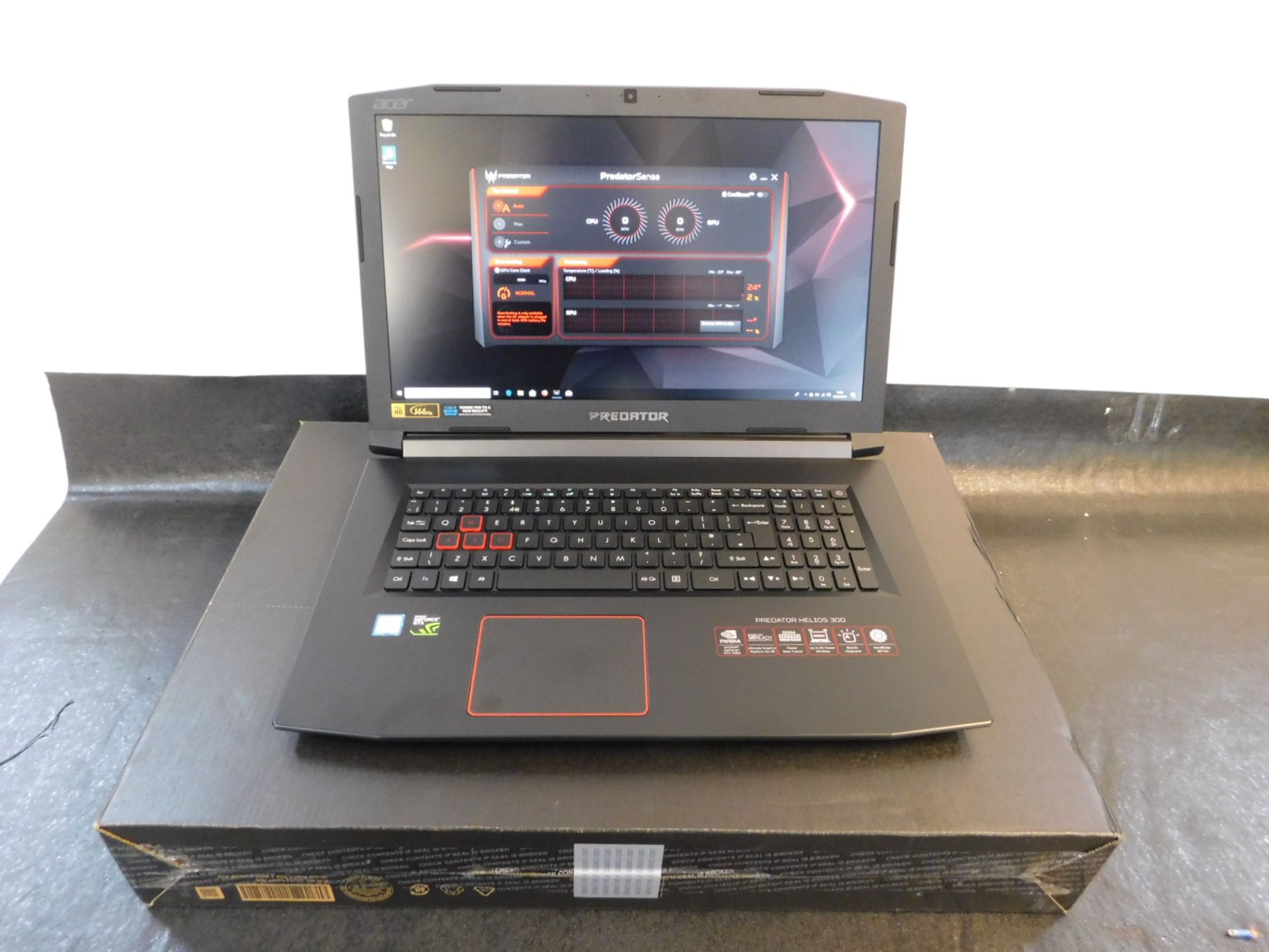 1 BOXED PREDATOR HELIOS 300 GAMING LAPTOP PH317-52-56Y5 17.3" 8GB,256GB SSD 1TB HD NVIDIA GTX 1060