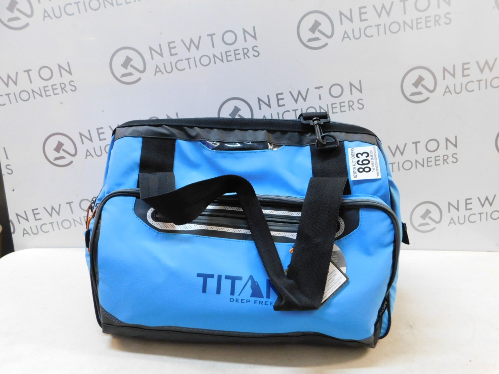 1 ARCTIC ZONE 24-CAN TITAN DEEP FREEZE BACKPACK COOLER RRP Â£49.99