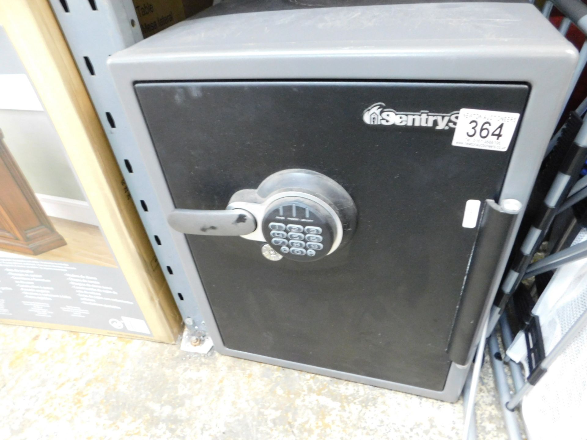 1 SENTRYSAFE SFW205GPC DIGITAL FIRE & WATER SAFE WITH 2FT CAPACITY RRP Â£799