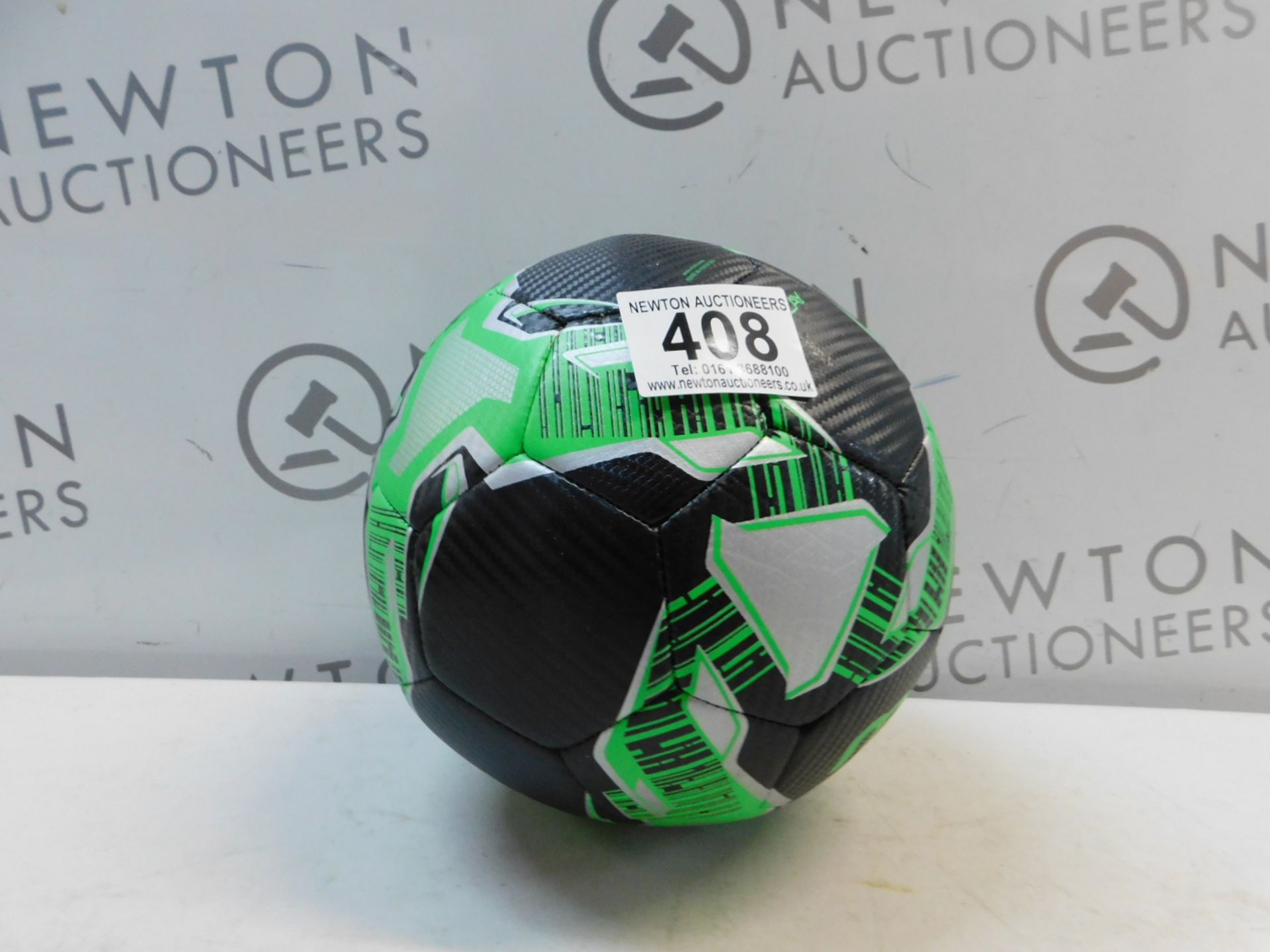 1 MITRE RELAY SIZE 5 FOOTBALL RRP Â£29.99