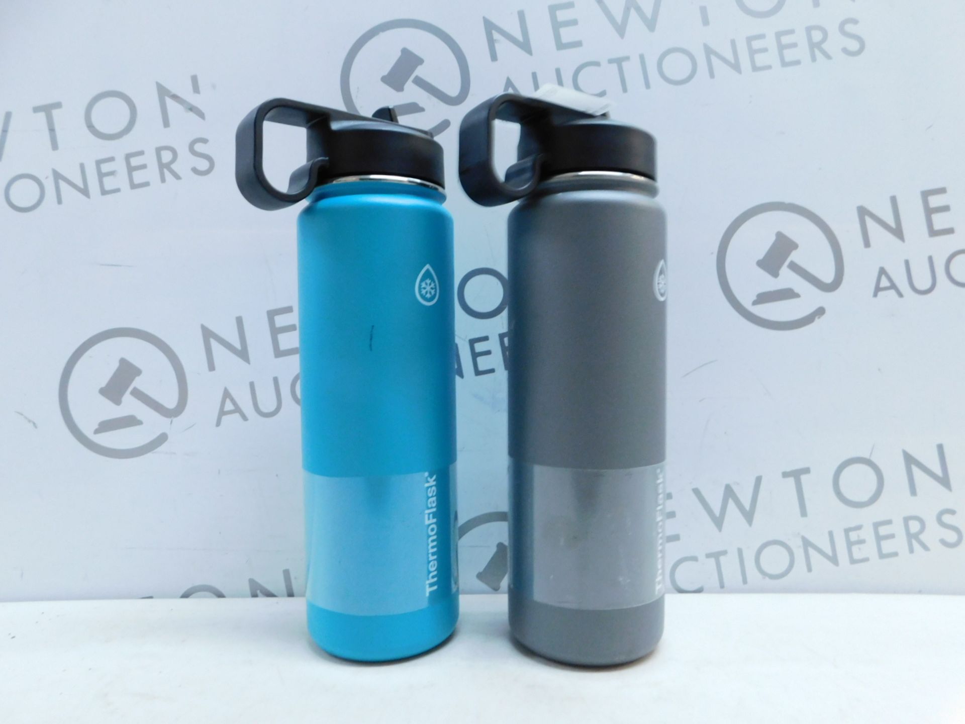 1 SET OF 2 TAKEYA THERMOFLASK INSULATED STAINLESS STEEL 1.1L WATER BOTTLES RRP Â£39.99