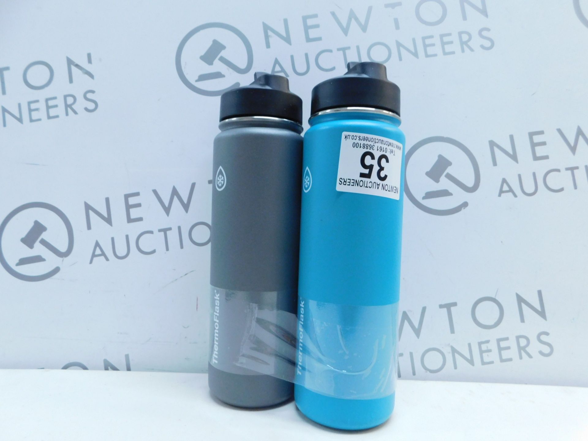 1 SET OF 2 TAKEYA THERMOFLASK INSULATED STAINLESS STEEL 1.1L WATER BOTTLES RRP Â£39.99