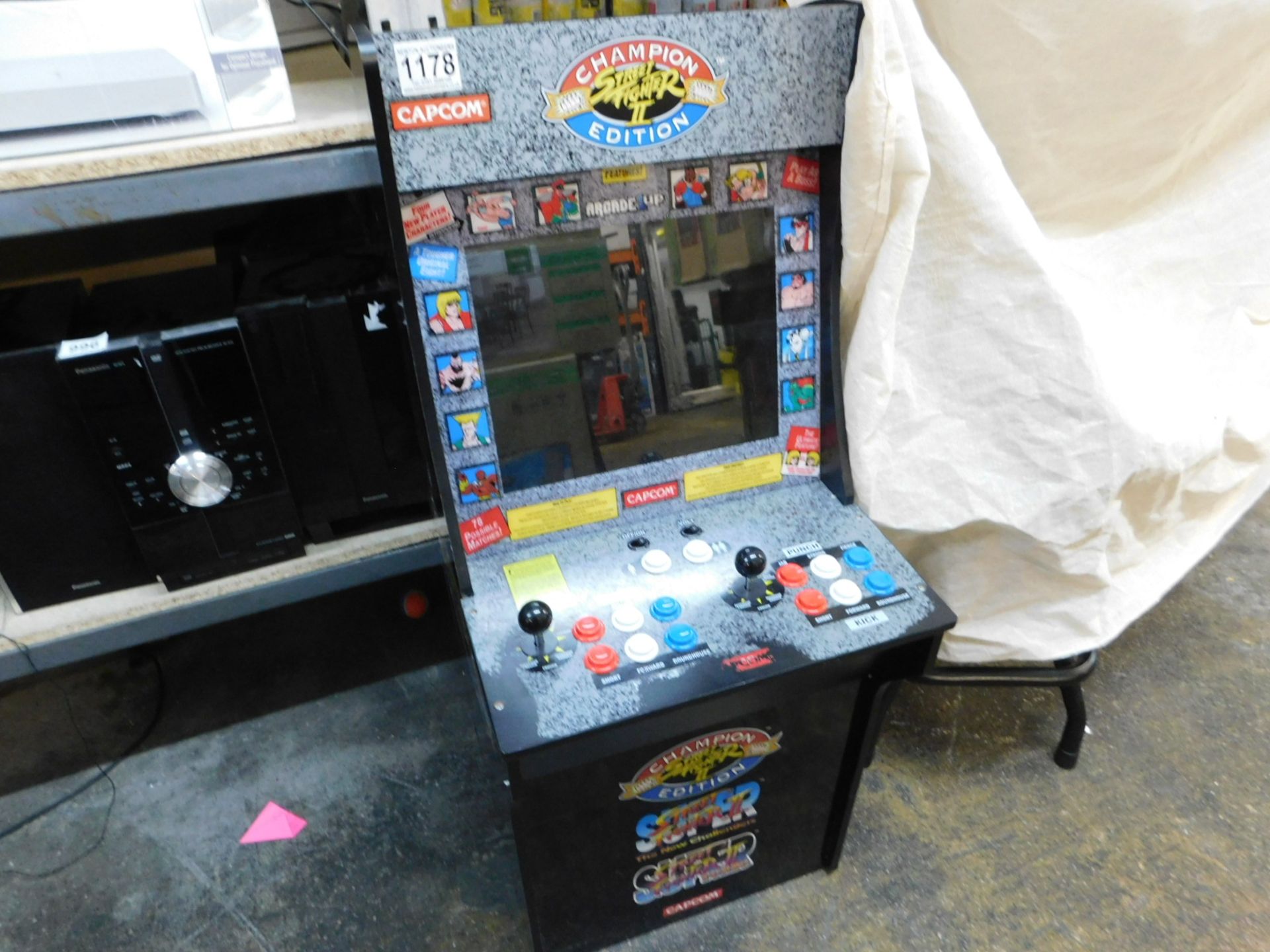 1 ARCADE 1UP CAPCOM STREET FIGHTER ARCADE GAMING MACHINE RRP Â£399 (WORKING, IN EXCELLENT