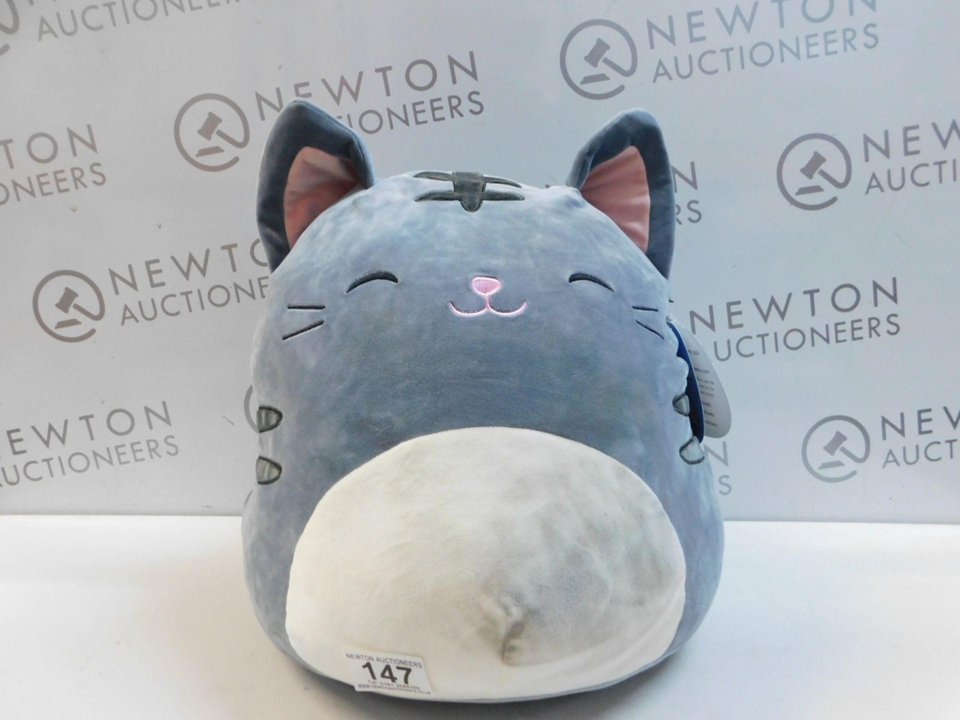 1 SQUISHY SQUOOSHEMS 16" CUTE KITTY CUSHION RRP Â£39.99