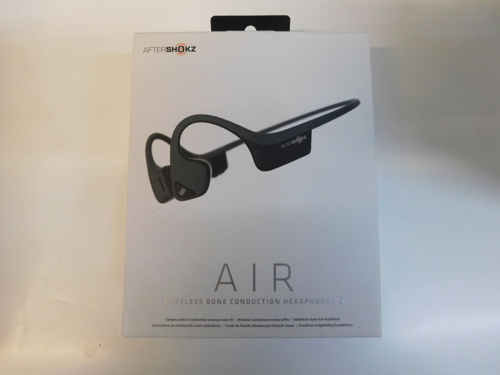 1 BOXED TREKZ TITANIUM BONE CONDUCTION WIRELESS HEADPHONES RRP Â£99.99