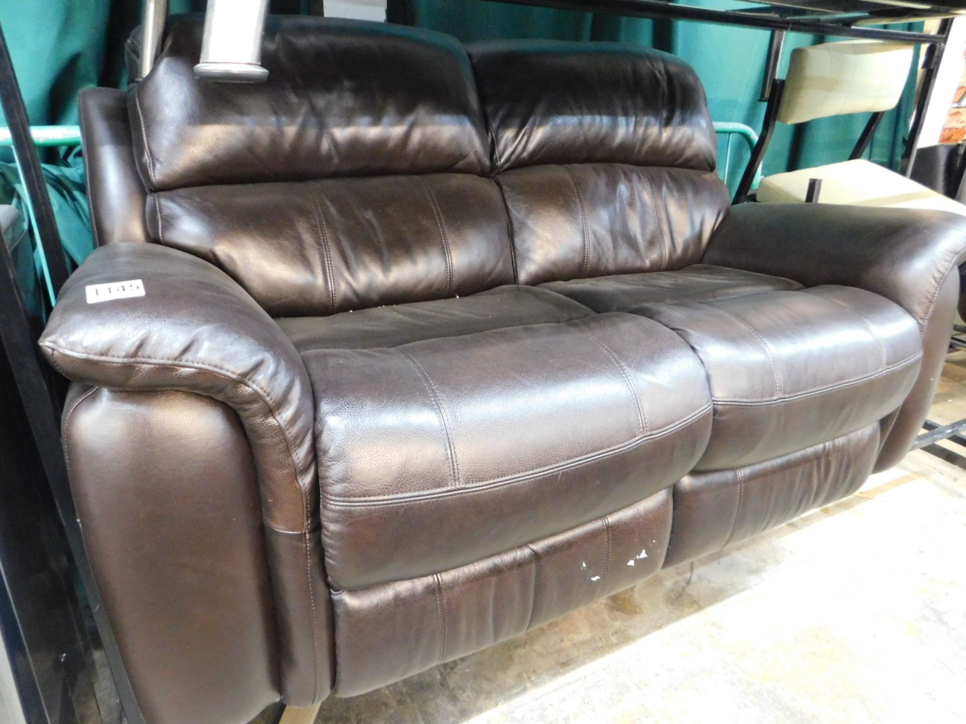 1 PULASKI 2 SEATER LEATHER MANUAL RECLINER SOFA RRP Â£799