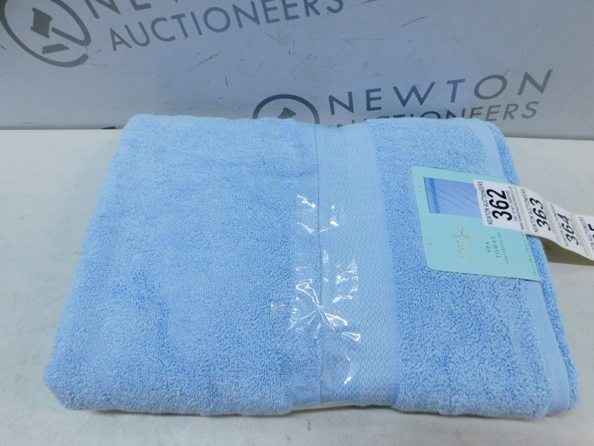 1 PACK OF LOFTEX LUXURY PREMIUM COTTON BLUE SPA TOWEL (73CM X 147CM) RRP Â£24.99