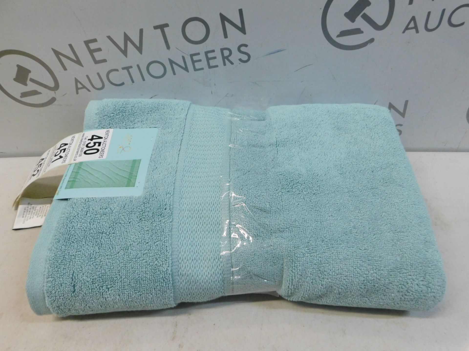 1 PACK OF LOFTEX LUXURY PREMIUM COTTON GREEN SPA TOWEL (73CM X 147CM) RRP Â£24.99