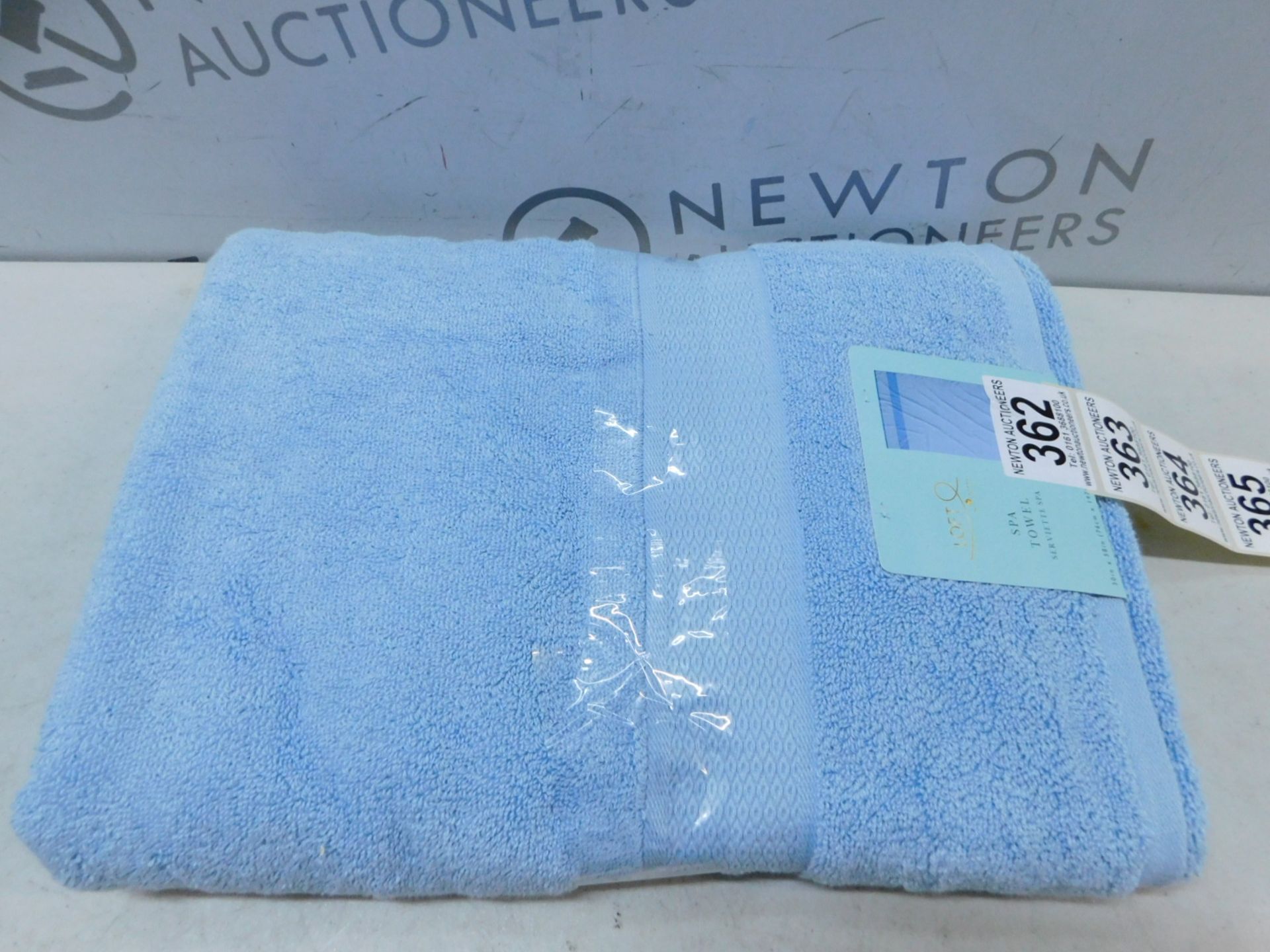 1 PACK OF LOFTEX LUXURY PREMIUM COTTON BLUE SPA TOWEL (73CM X 147CM) RRP Â£24.99