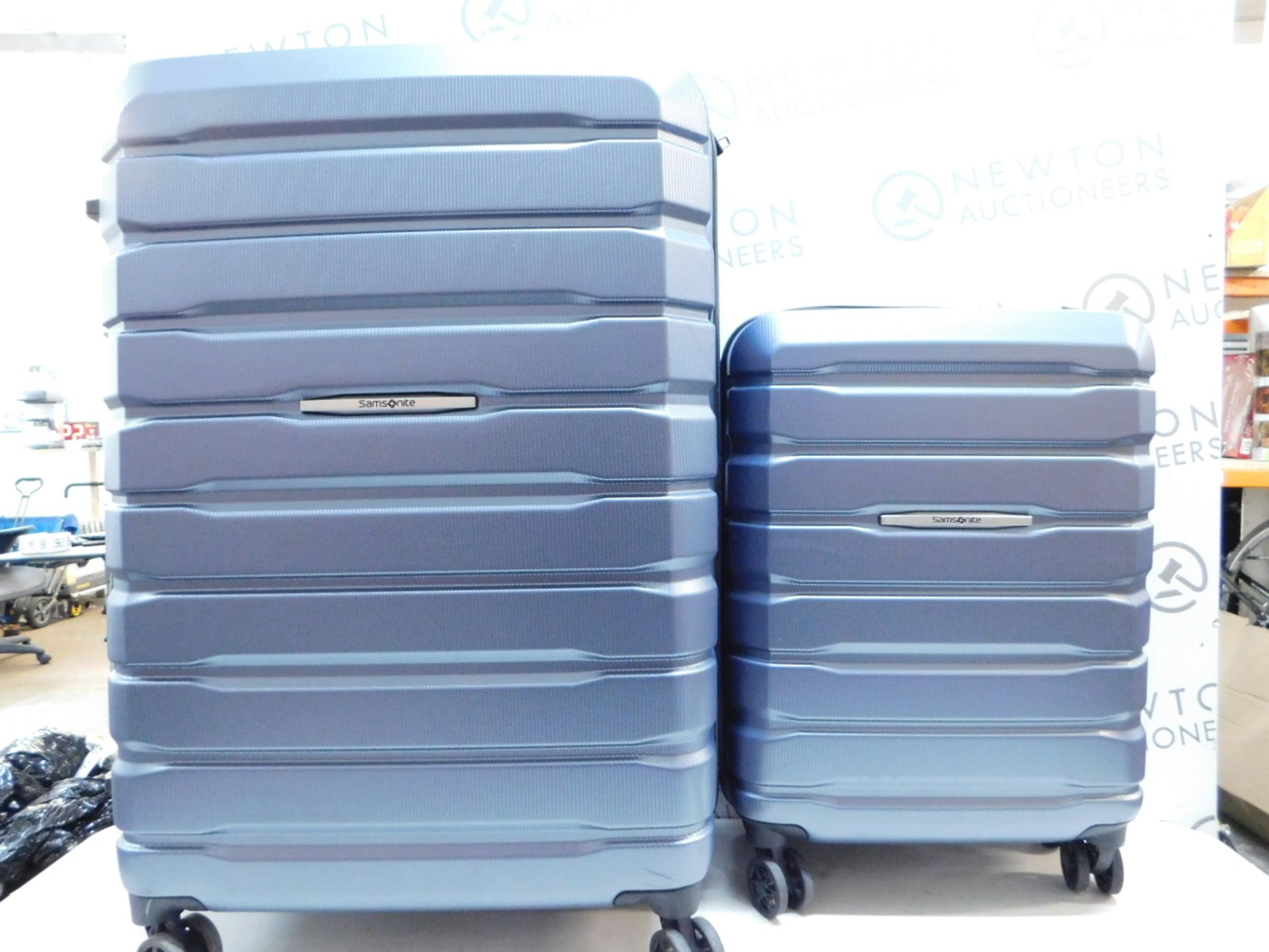 1 SAMSONITE TECH TWO INTERNATIONAL 2 PIECE HARDSIDE SPINNER SET RRP Â£199