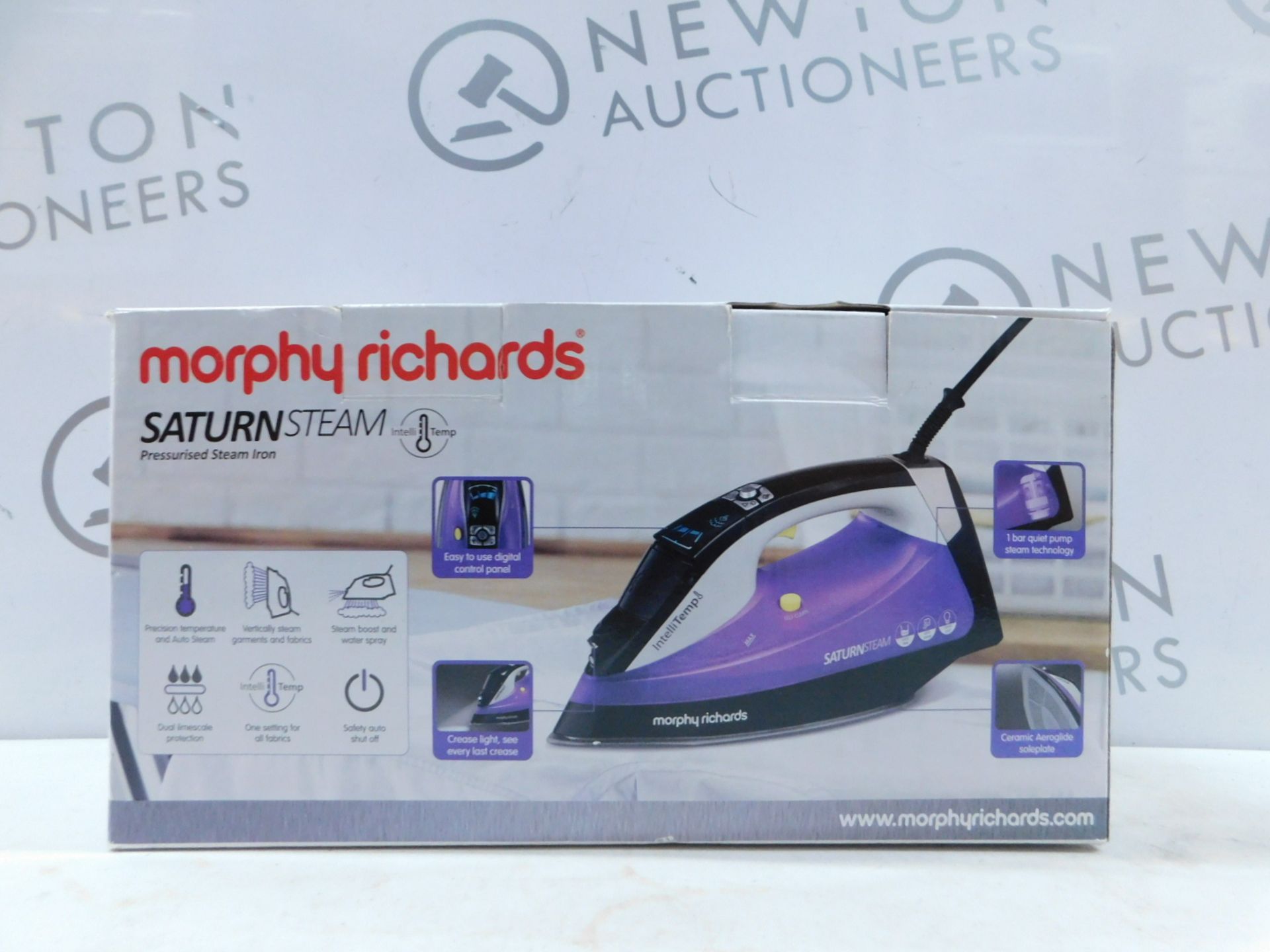 1 BOXED MORPHY RICHARDS COMFIGRIP STEAM IRON RRP Â£44.99