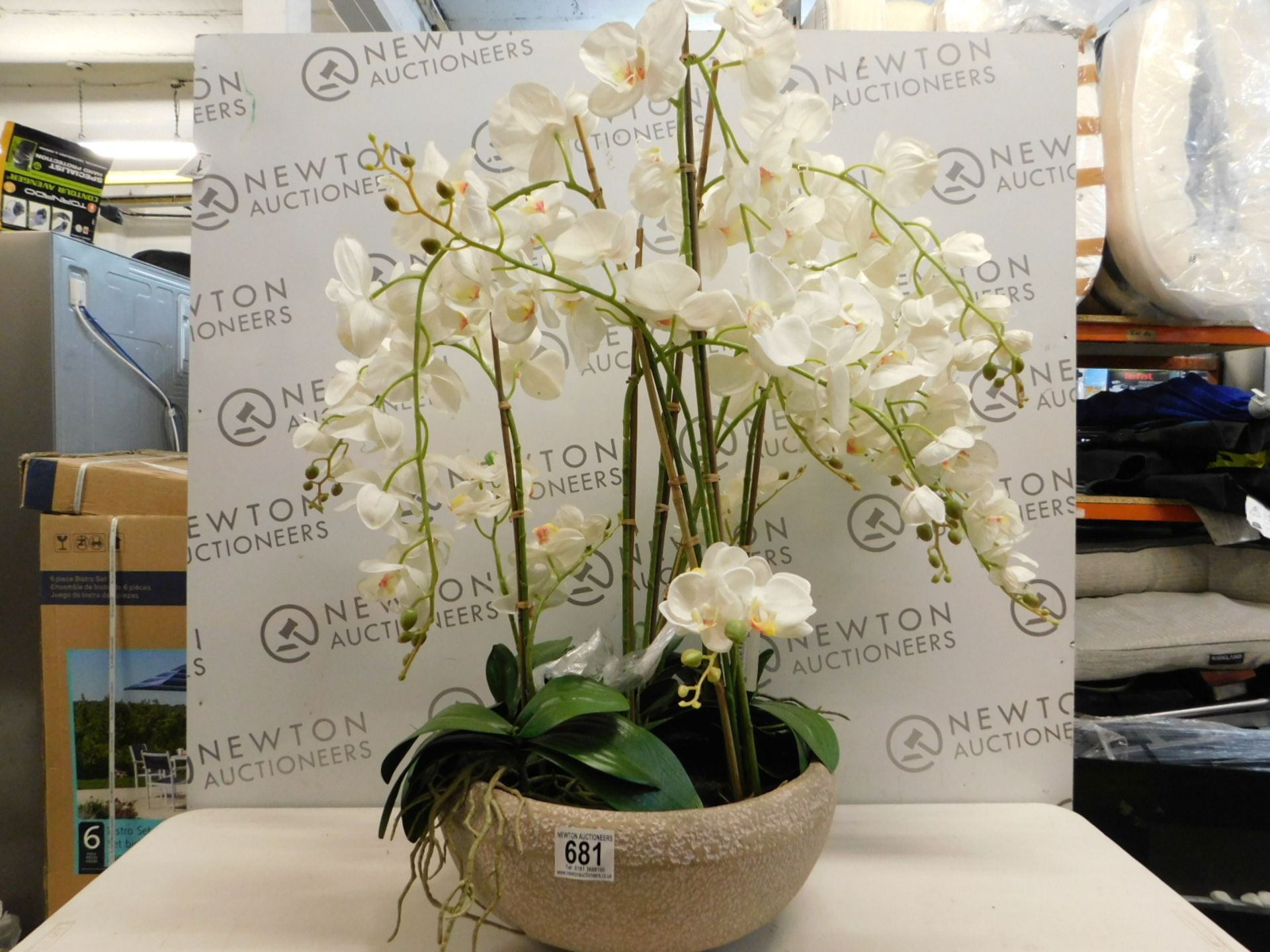 1 LIFE LIKE LARGE ORCHID ARRANGEMENT IN PLANTER RRP Â£129.99