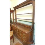 FINE GEORGIAN OAK DRESSER, THE UPPER PORTION FITTED TWO DISPLAY SHELVES AND CARVED FRIEZE TO TOP,