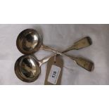 Pair of Victorian silver sauce ladles (London 1887) (4oz)