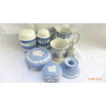 7 blue and white collector's pieces incl.