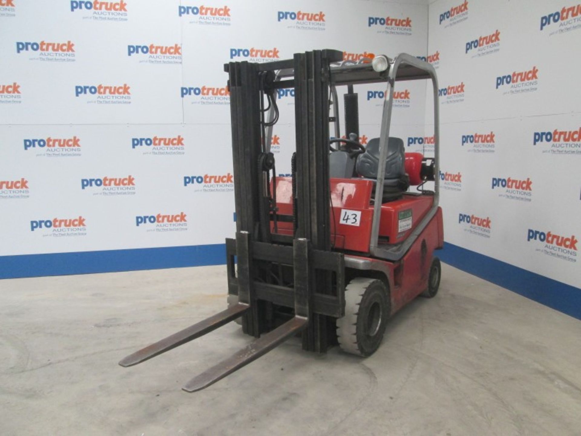 BT CBG20 Plant LPG / CNG - VIN: CE247602 - Year: 2004 - 7,021 Hours - Triplex 4.3M Forklift,