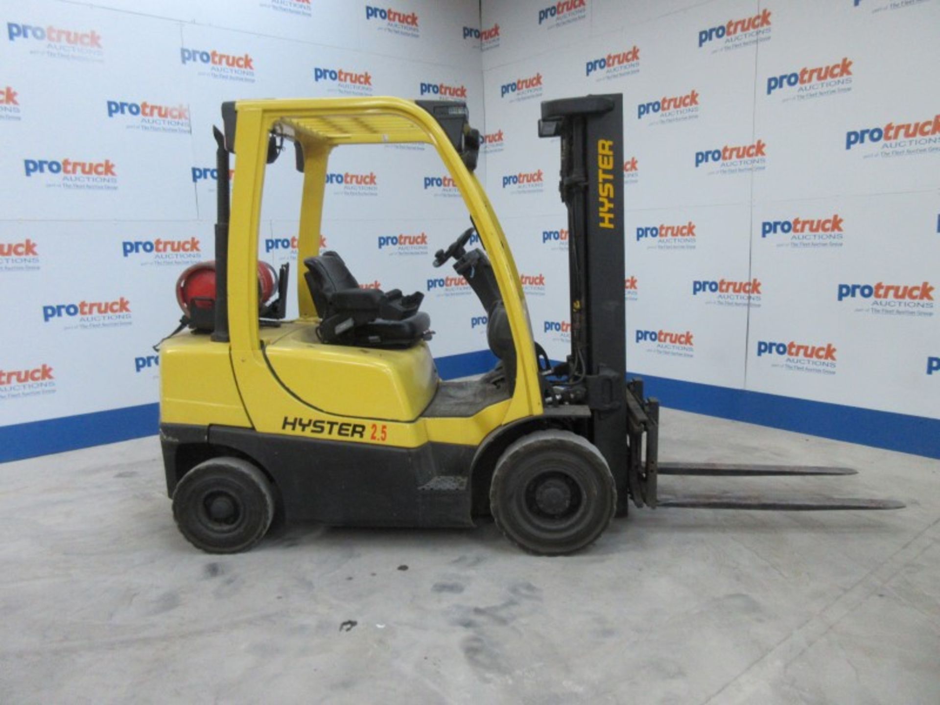 HYSTER H2.5FT Plant LPG / CNG - VIN: L177B26112F - Year: 2008 - 15,803 Hours - Triplex 4.9M - Image 6 of 9