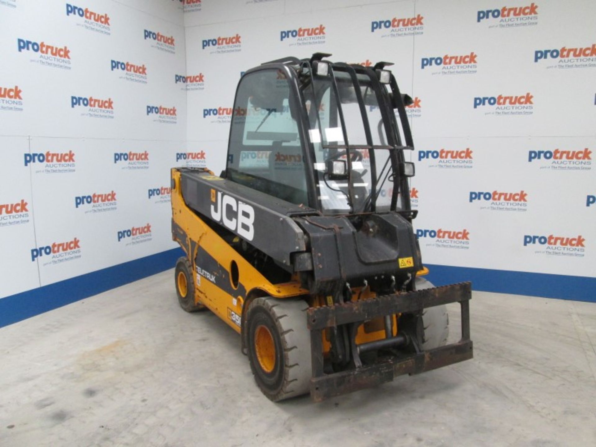 JCB TLT35 Plant Diesel - VIN: JCBTLT35V02252617 - Year: 2014 - 2,806 Hours - Teletruck, Sold With - Image 2 of 9