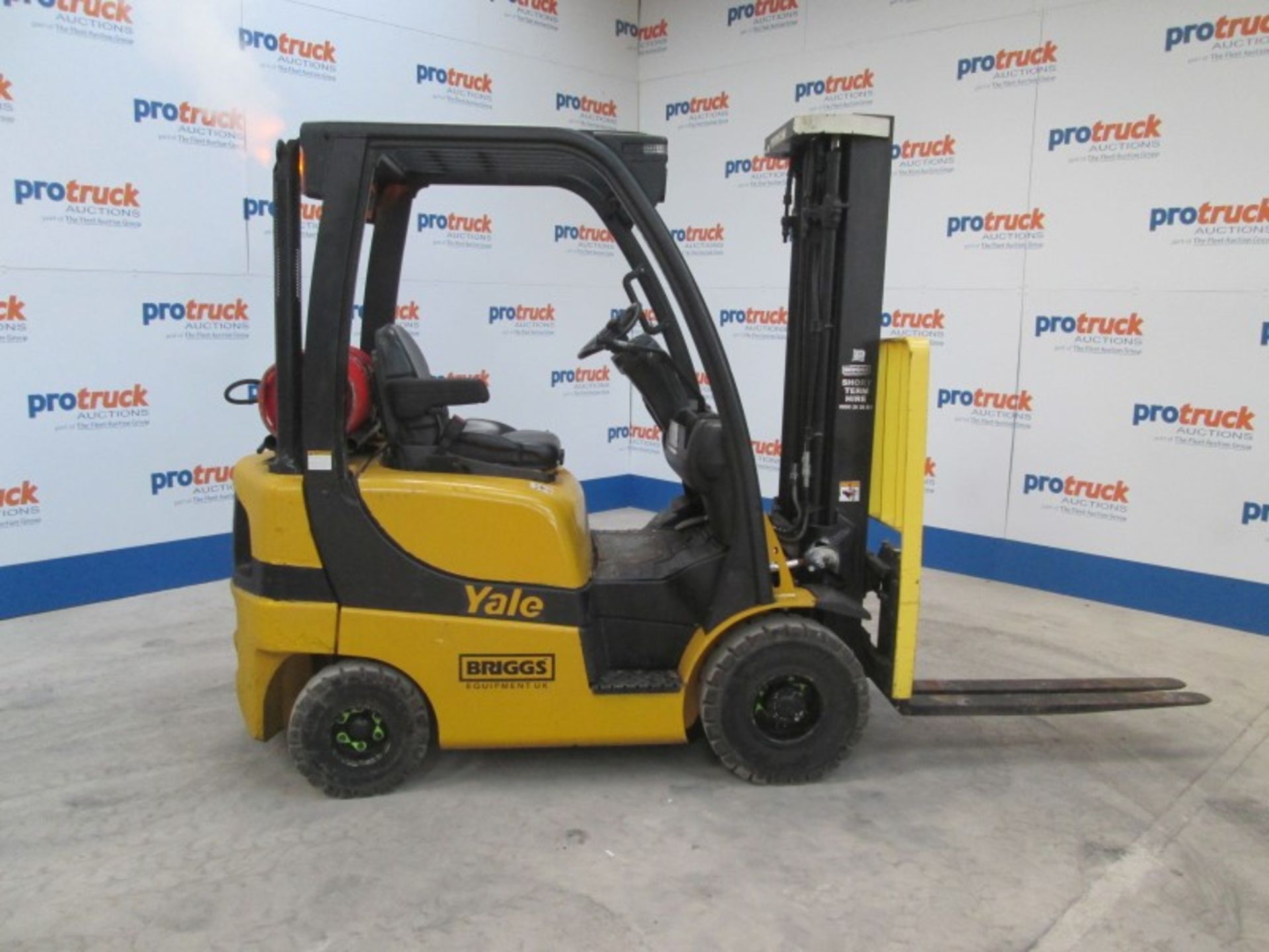 YALE GLP20SVX Plant LPG / CNG - VIN: C810B05654J - Year: 2011 - 6,216 Hours - Triplex 4.9M Forklift, - Image 6 of 9