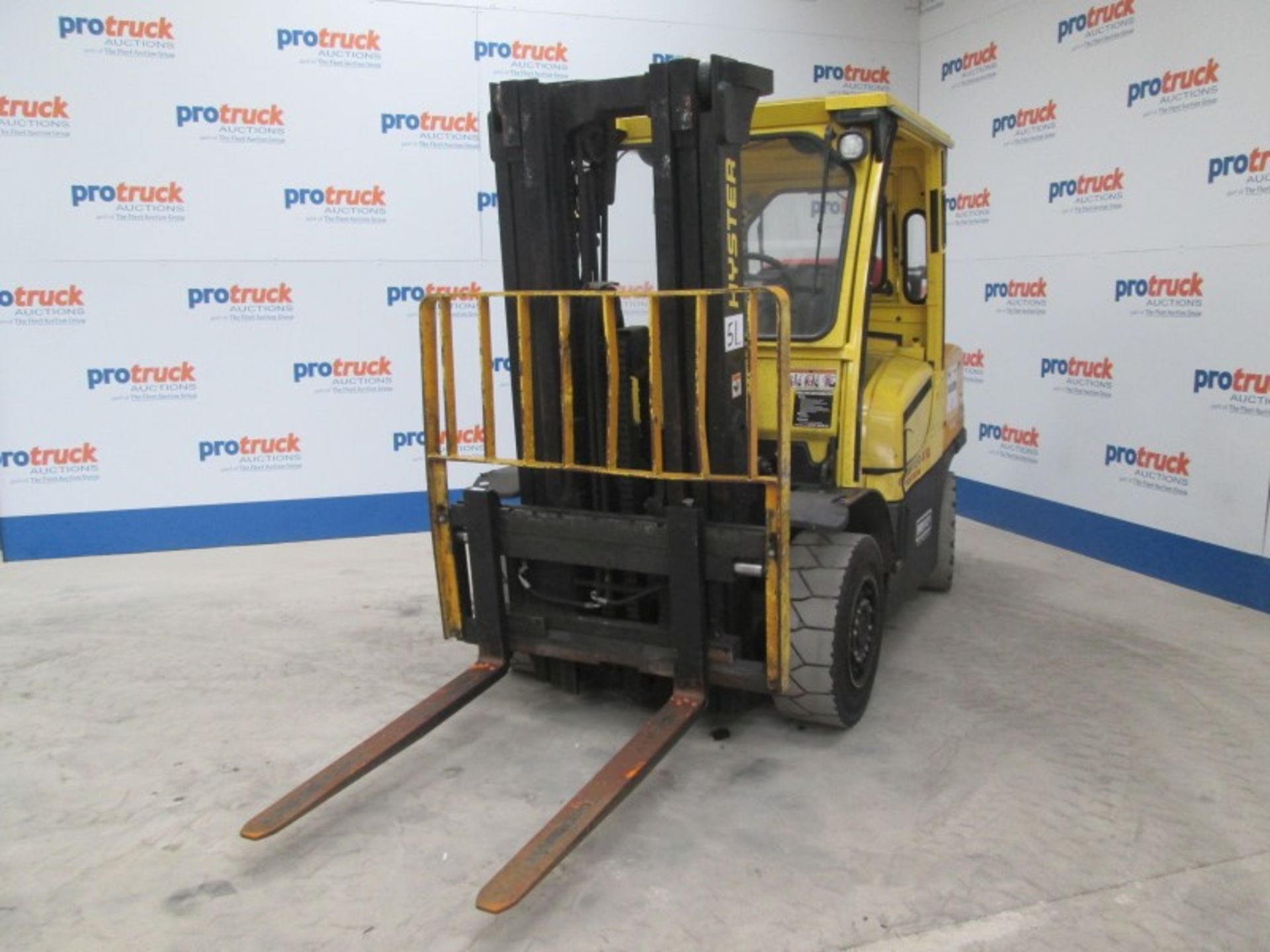 HYSTER H4.0FT5 Plant LPG / CNG - VIN: R005B03057L - Year: 2013 - 8,830 Hours - Triplex 4.4M