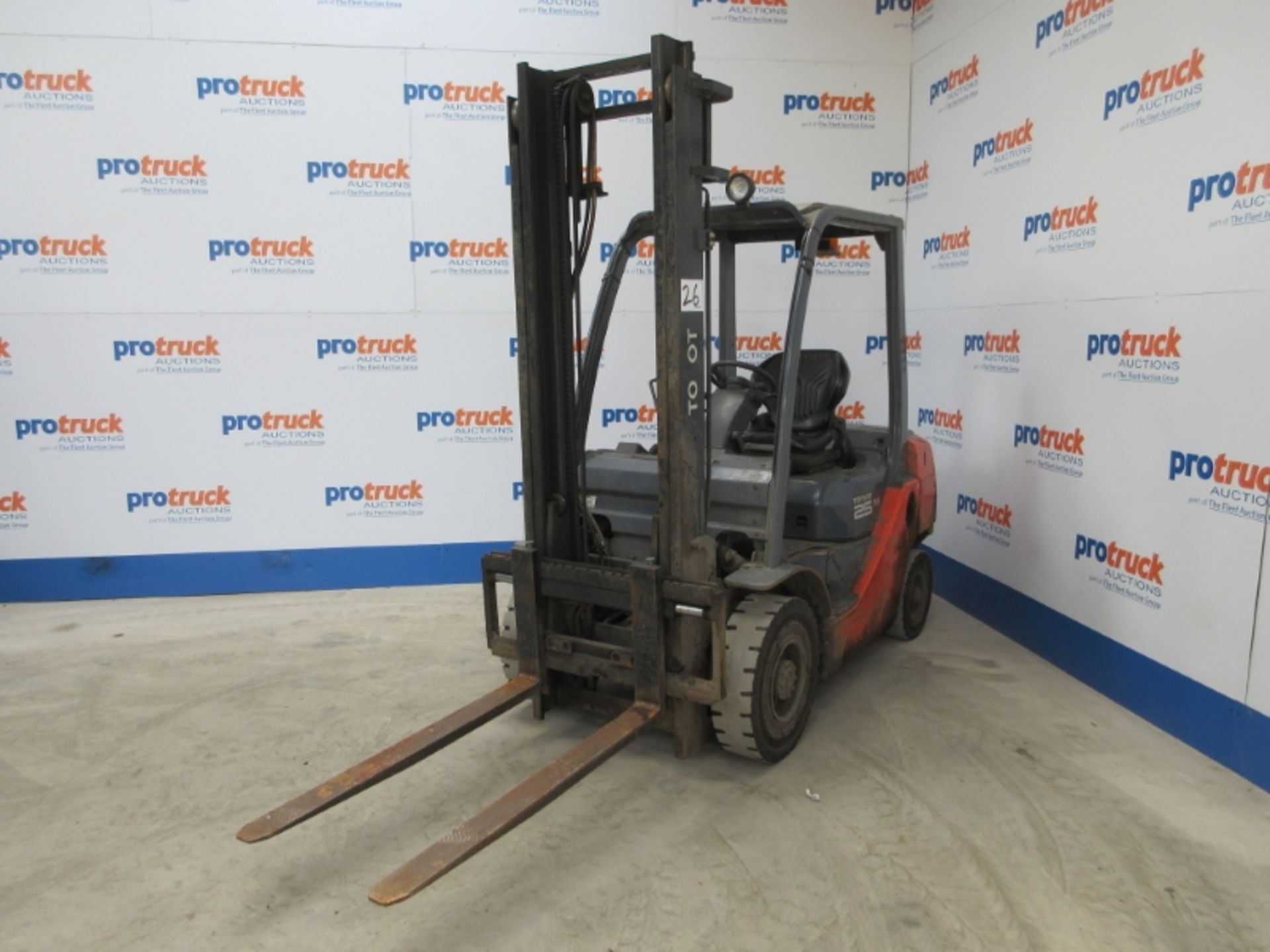 TOYOTA 02-8FDF25 Plant Diesel - VIN: 8FDF25E30654 - Year: 2012 - 4,405 Hours - Duplex 3.7M Forklift,