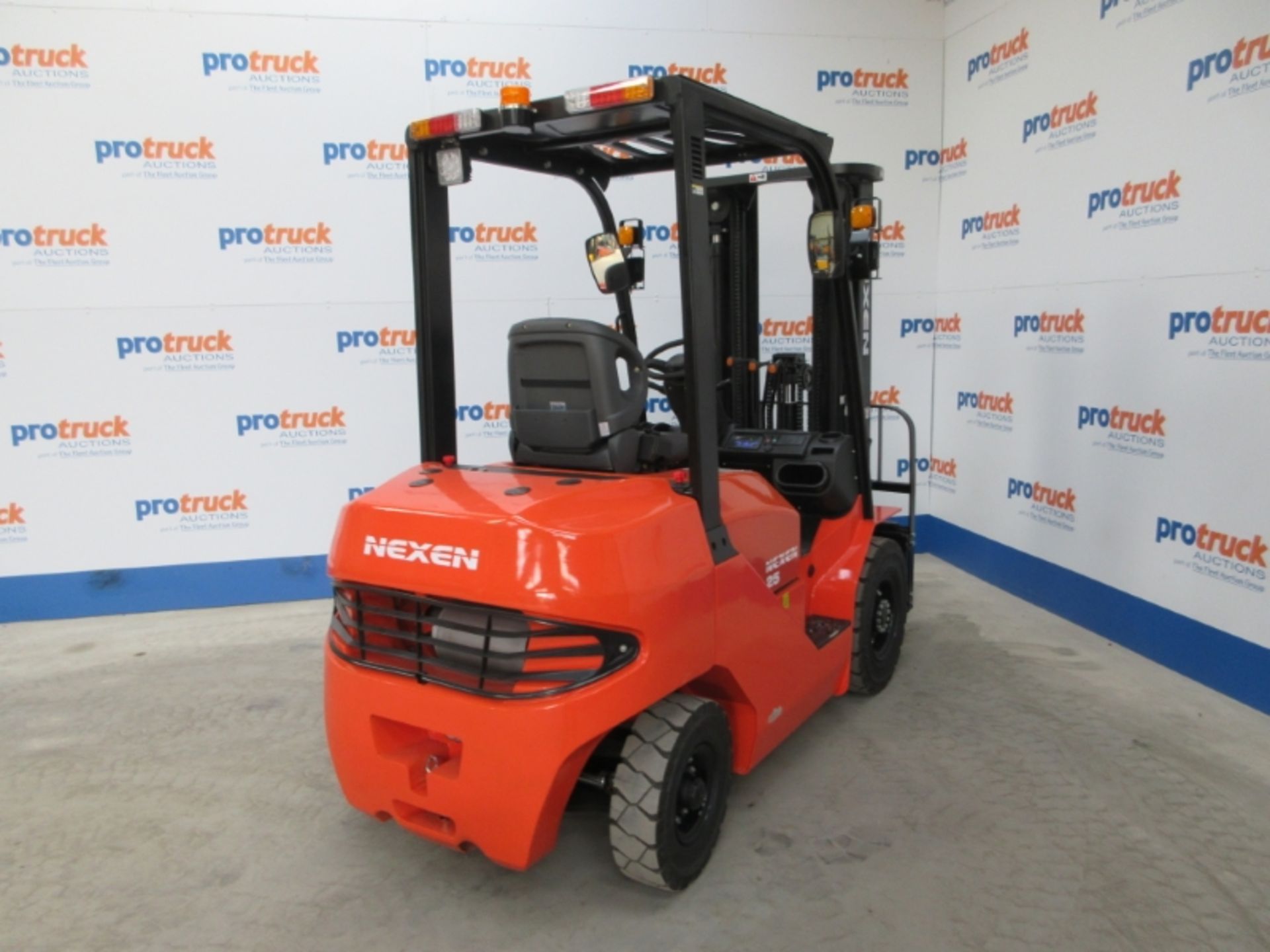 NEXEN FDR25 Plant Diesel - VIN: R2C1828J - Year: 2019 - 3 Hours - Triplex 4.8M Forklift, - Image 5 of 9