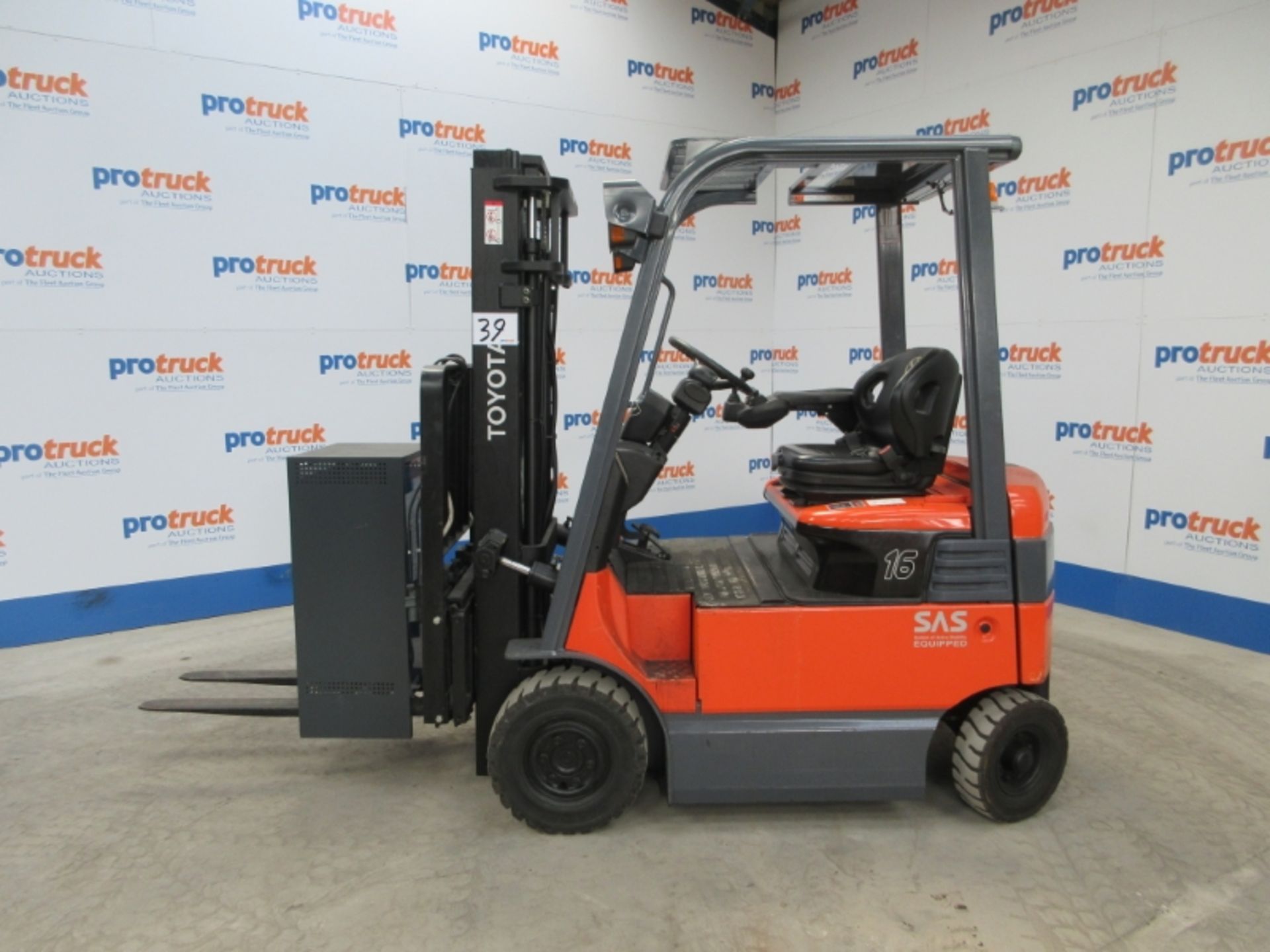 TOYOTA 7FBMF16 Plant Electric - VIN: 7FBMF18E13831 - Year: 2007 - 3,806 km - Duplex 3.3M Forklift, - Image 3 of 9