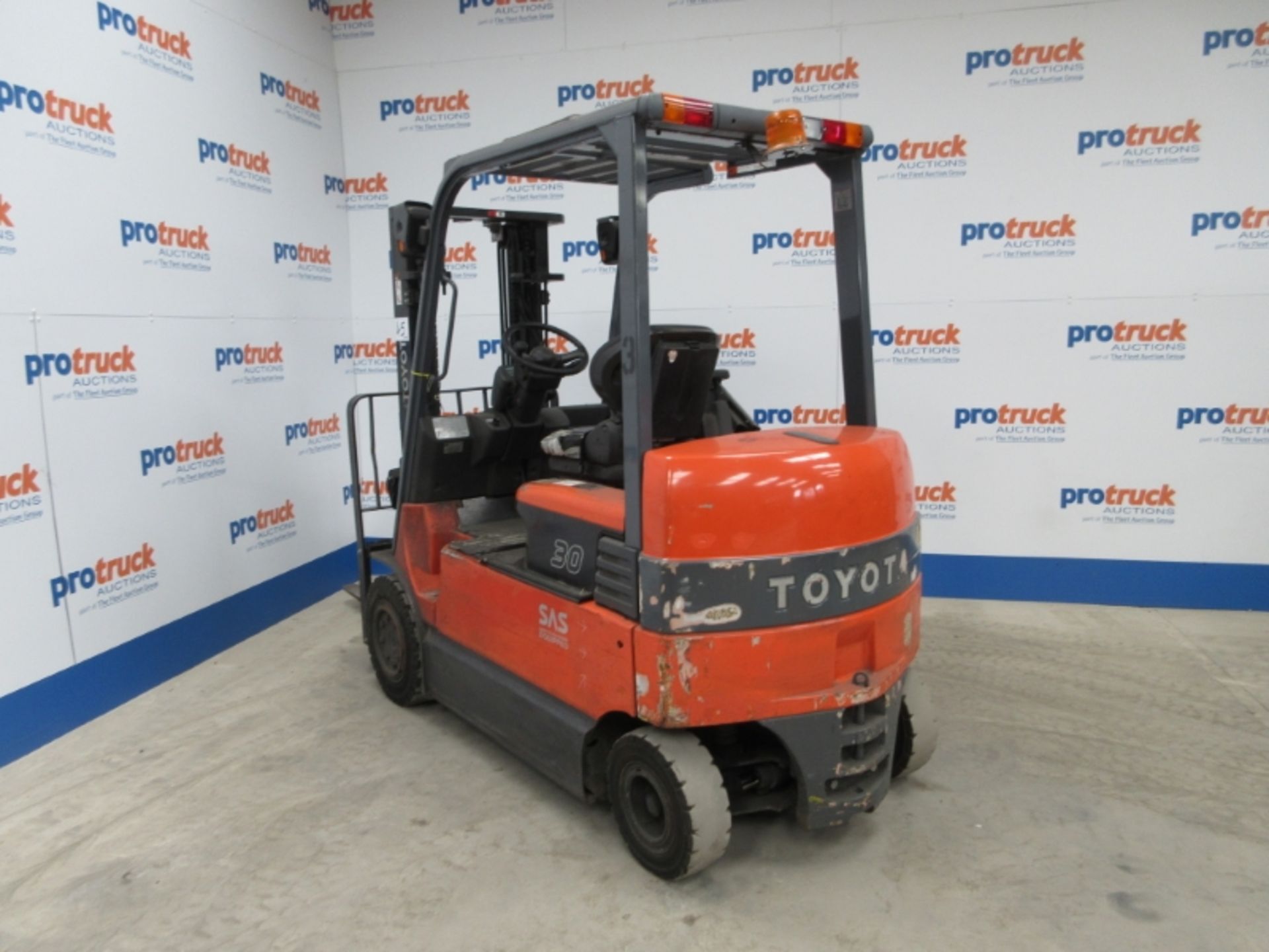 TOYOTA 7FBMF30 Plant Electric - VIN: 7FBMF35E15964 - Year: 2012 - 6,333 Hours - Duplex 3.3M - Image 4 of 9